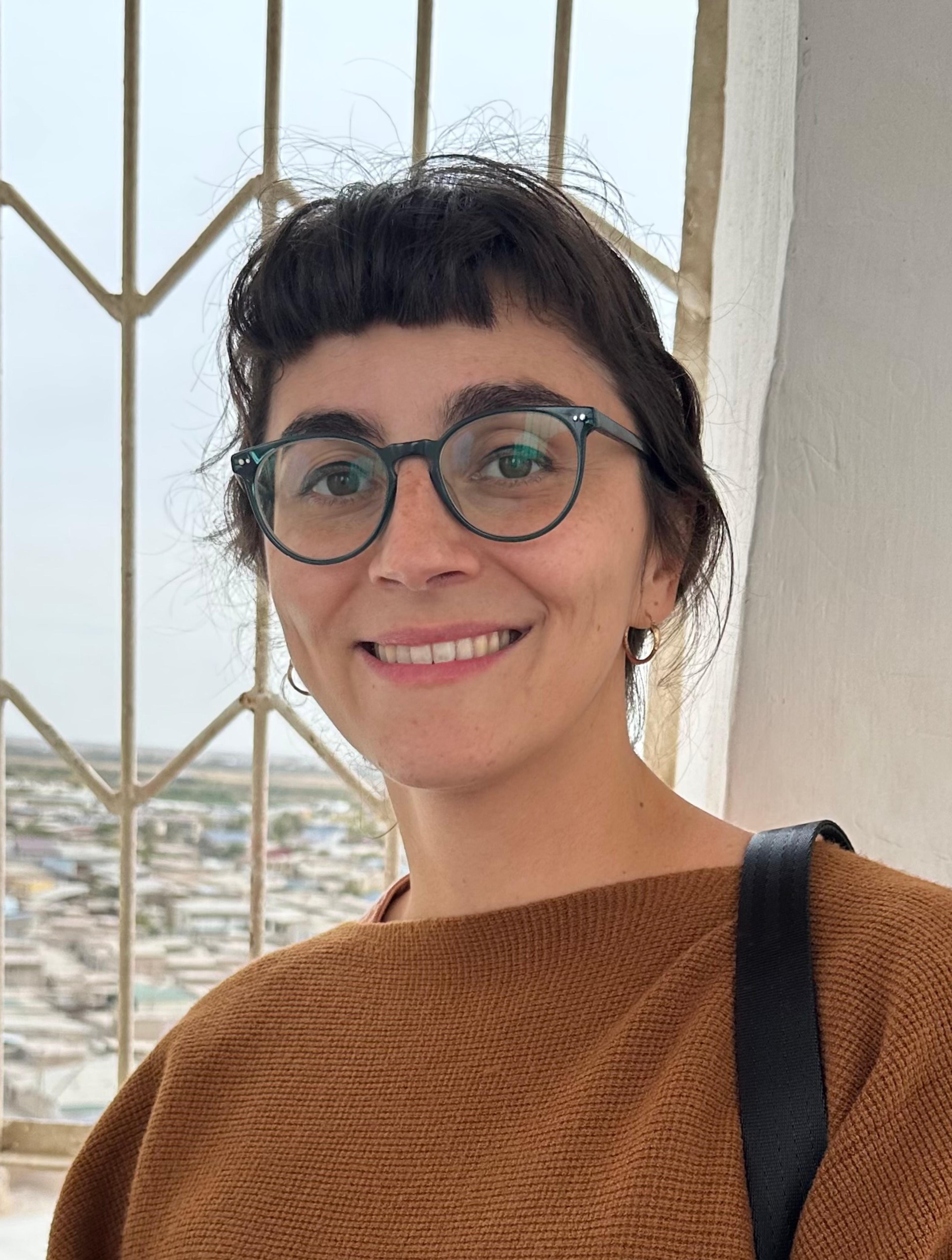 Headshot of Alexandra Dennett