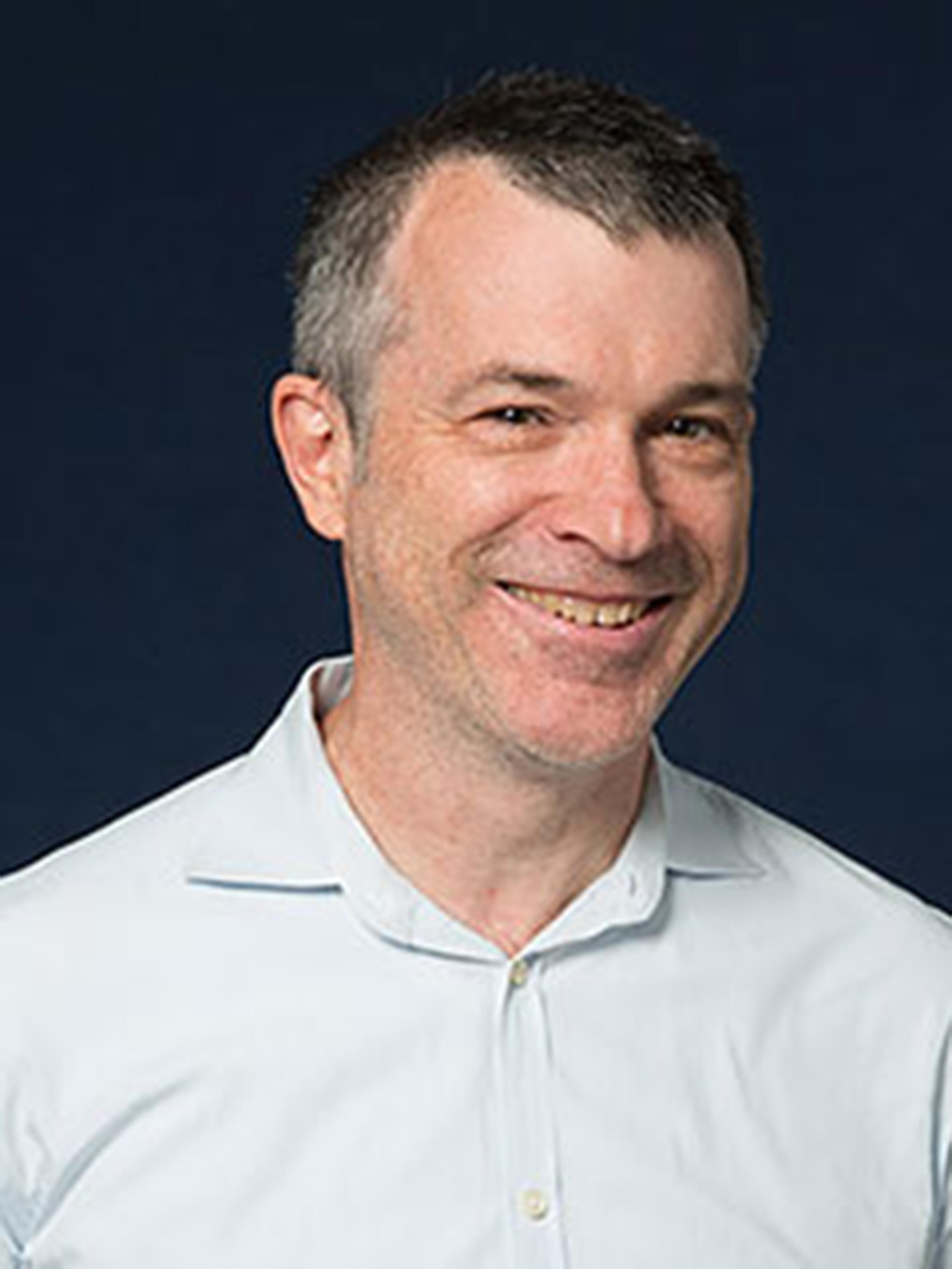 Headshot of Evan Read