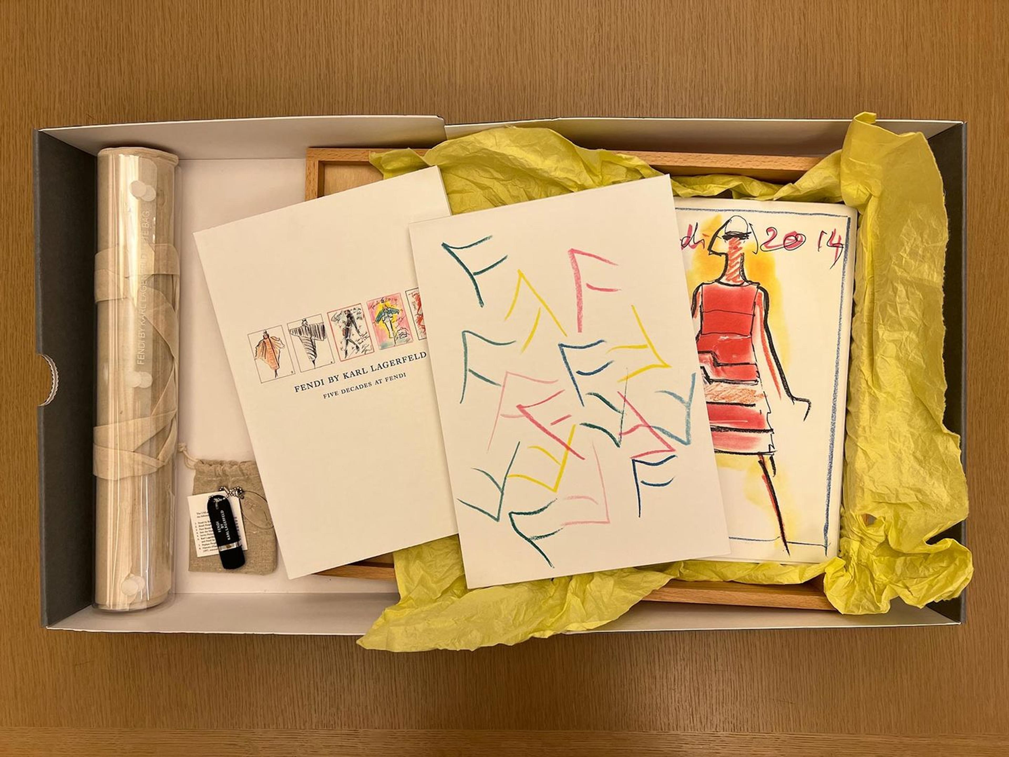 Open archival box