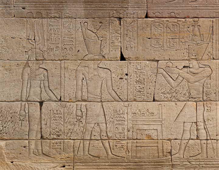 Augustus offering wine to Harendotes and Hathor