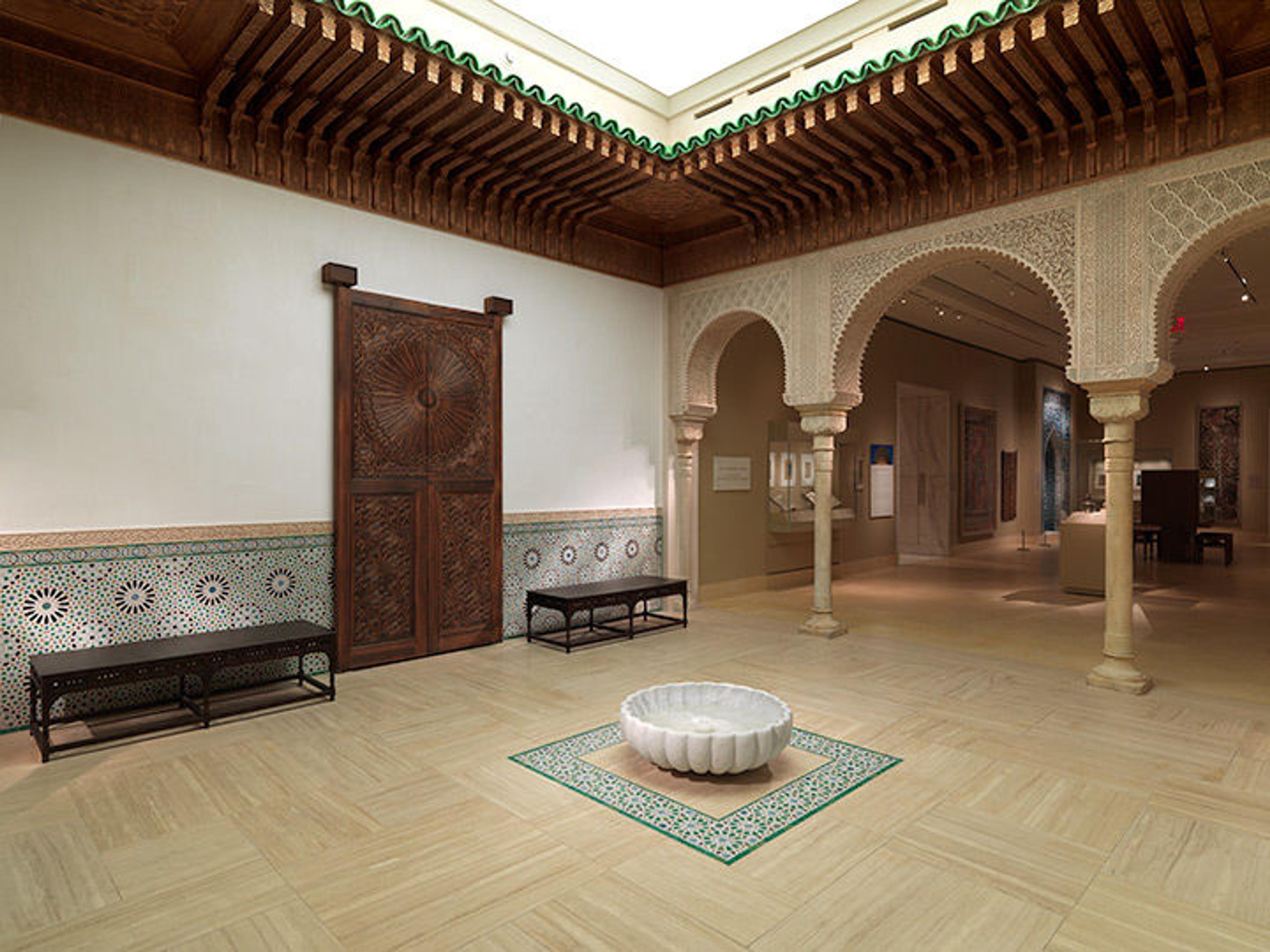 The fountain at the Moroccan Court