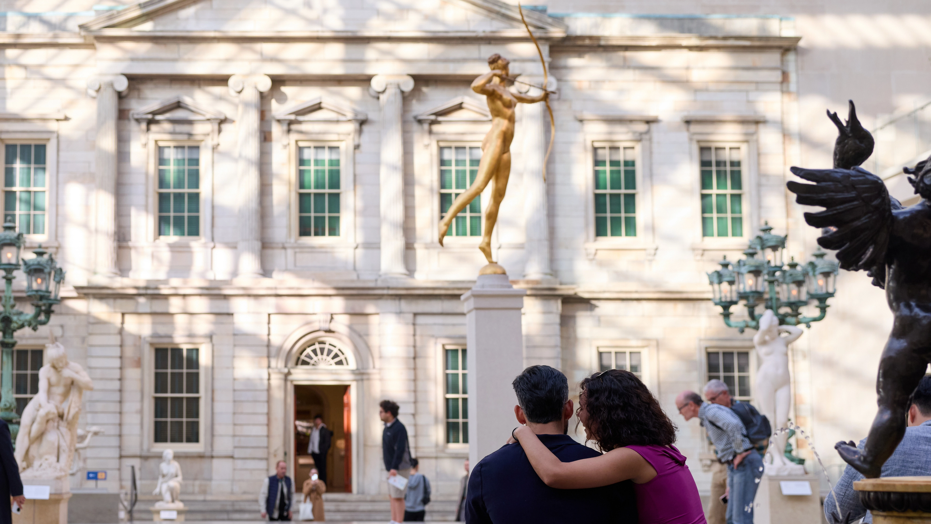 Couple in american wing 