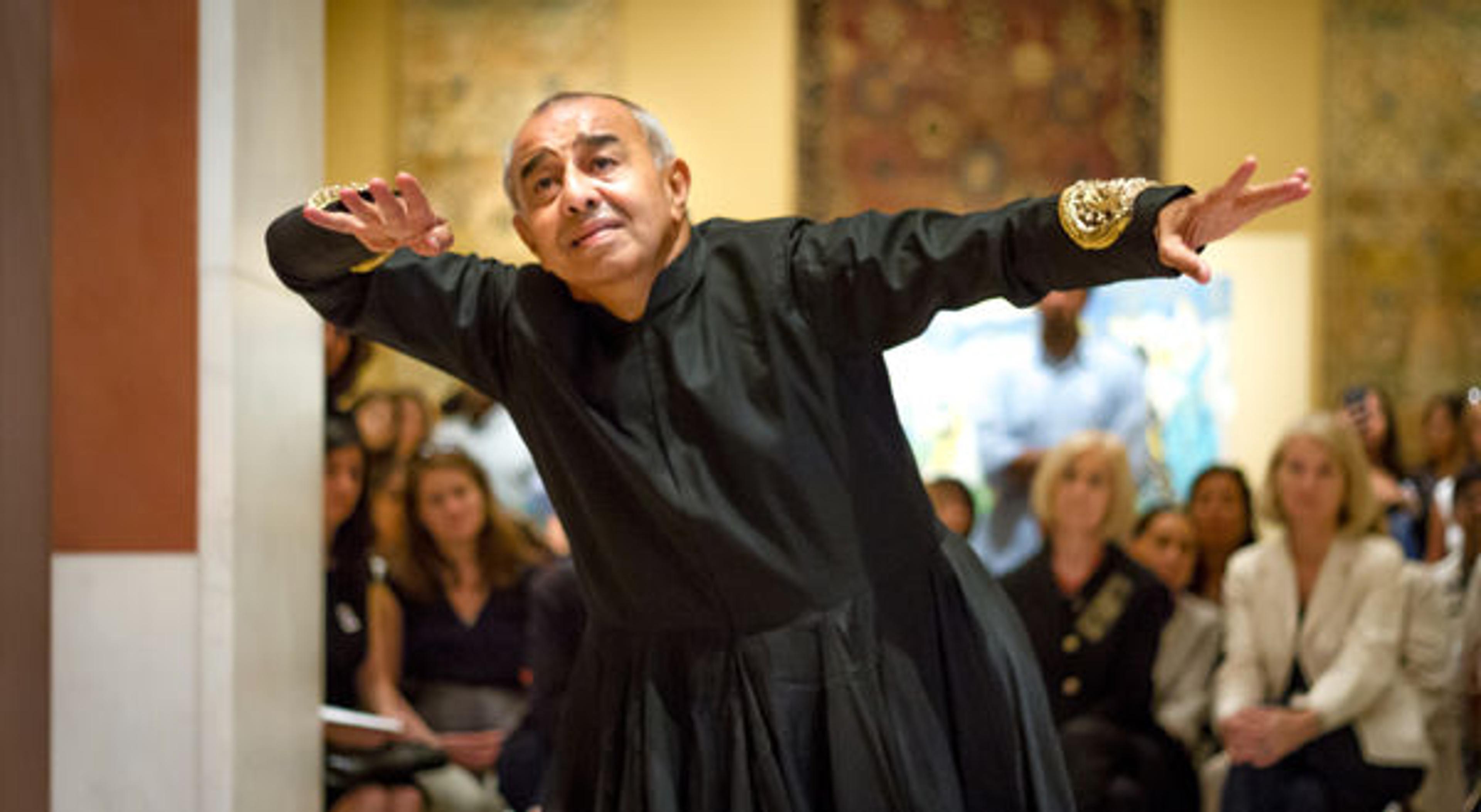 Astad Deboo performs Eternal Embrace in gallery 463 as part of the Moroccan Court Music Series. All photos by Amit Kumar