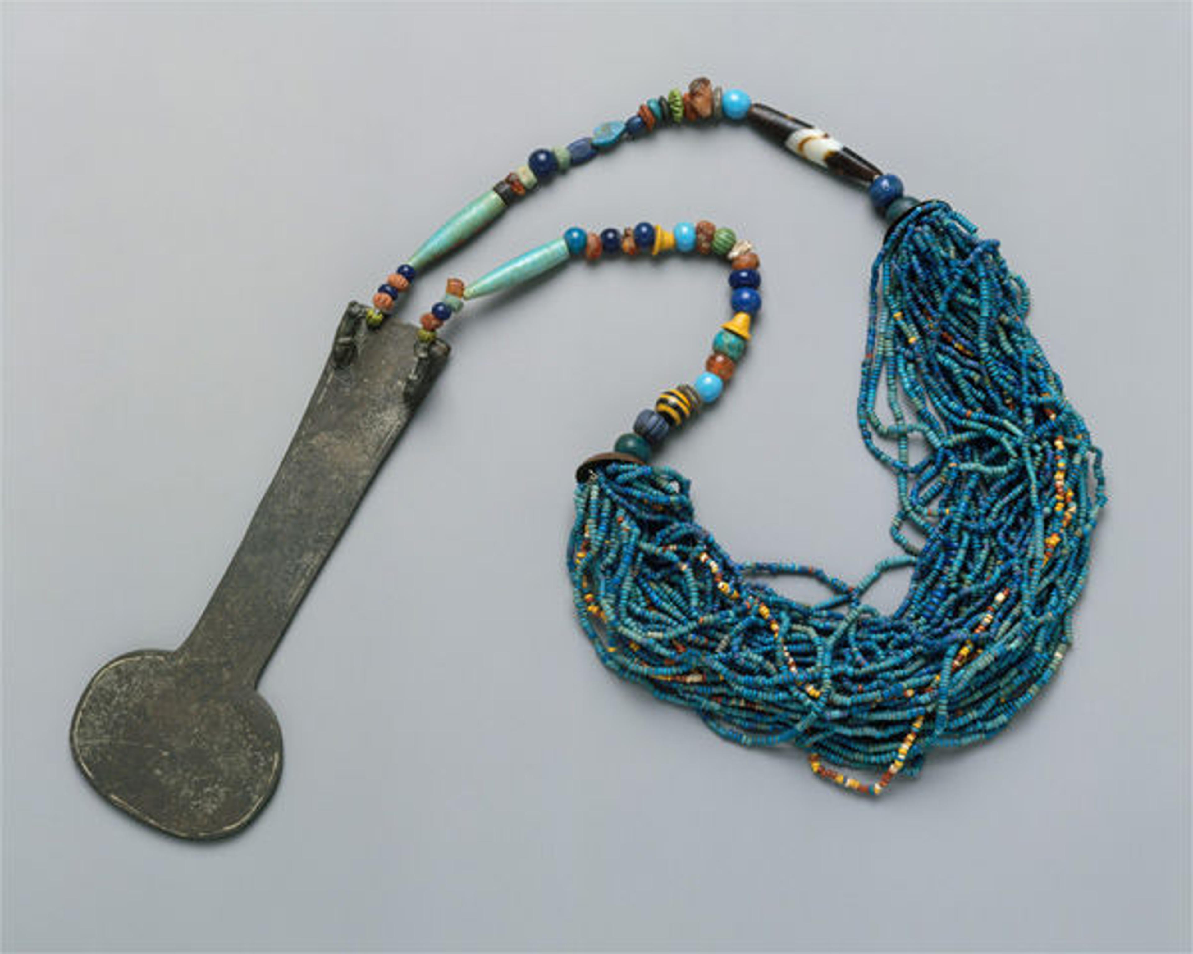 Menat Necklace from Malqata, ca. 1390–1353 B.C. | New Kingdom, Dynasty 18, reign of Amenhotep III | 11.215.450