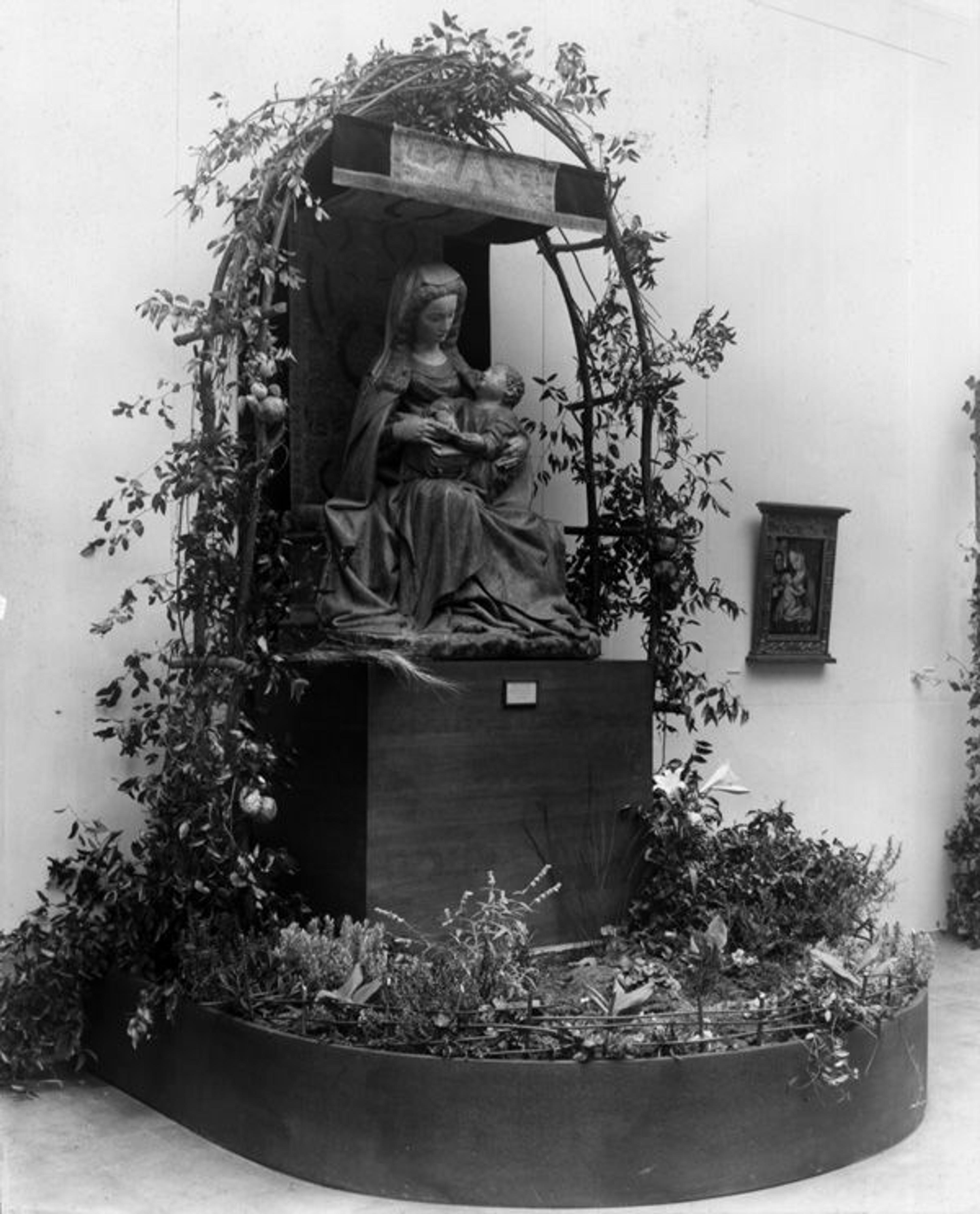 "The Madonna and Child: a Christmas Exhibition" (December 16, 1939-January 7, 1940)