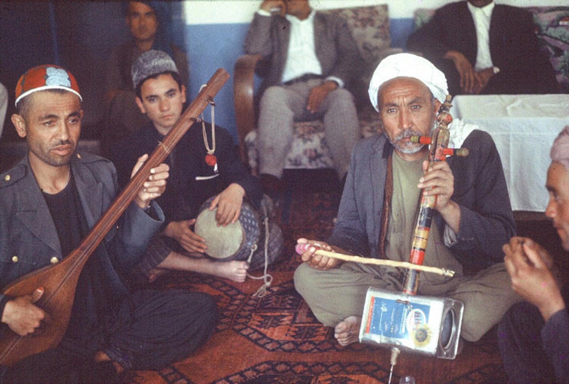 Musical Instruments of Afghanistan: An Ethnomusicologist's Journey ...
