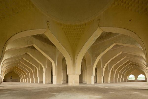 Outer gallery, Jami Masjid (Congregational Mosque), Gulbarga, late 14th–early 15th century. Photography © Antonio Martinelli