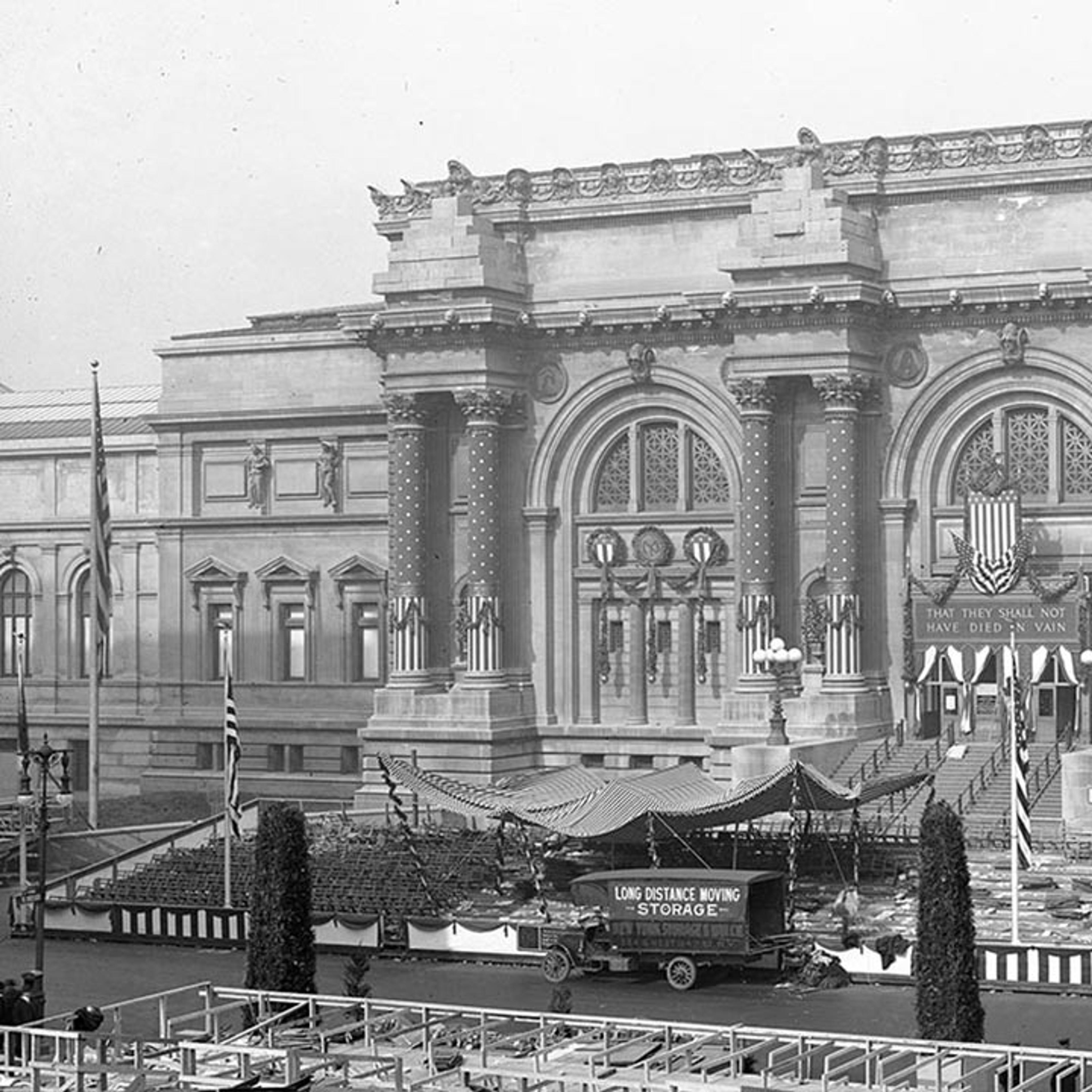 Facade of the Metropolitan Museum of Art