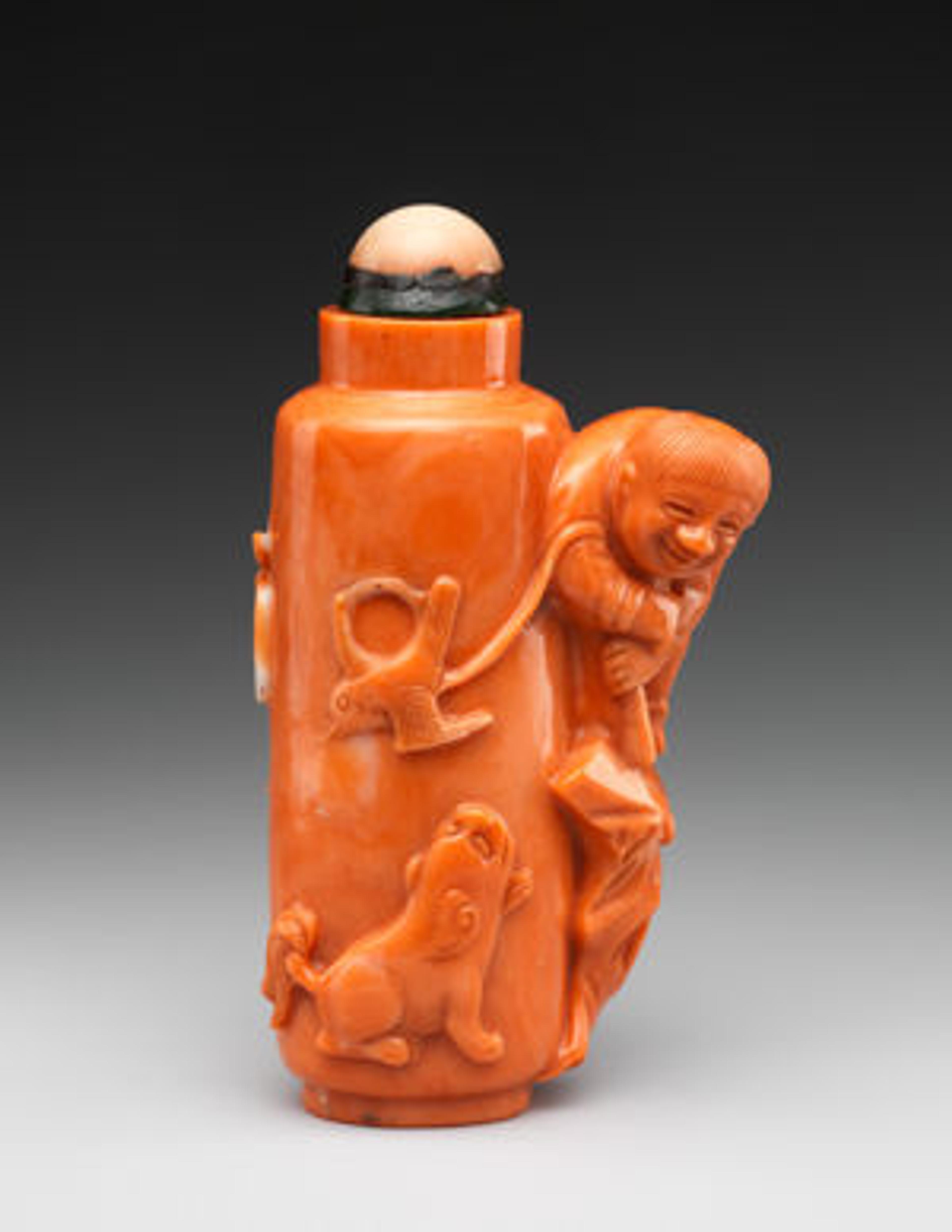 Snuff Bottle with Boy Flying a Bird. China, Qing dynasty (1644–1911), Qianlong period (1736–95)