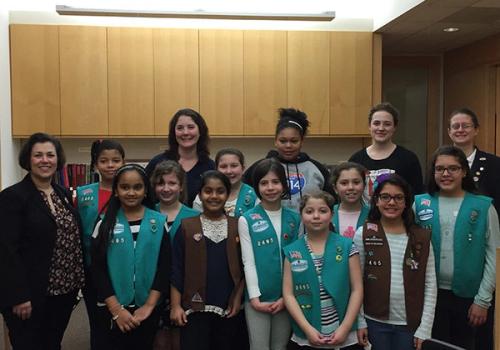 Image for Exploring Textiles: Girl Scouts Visit The Met