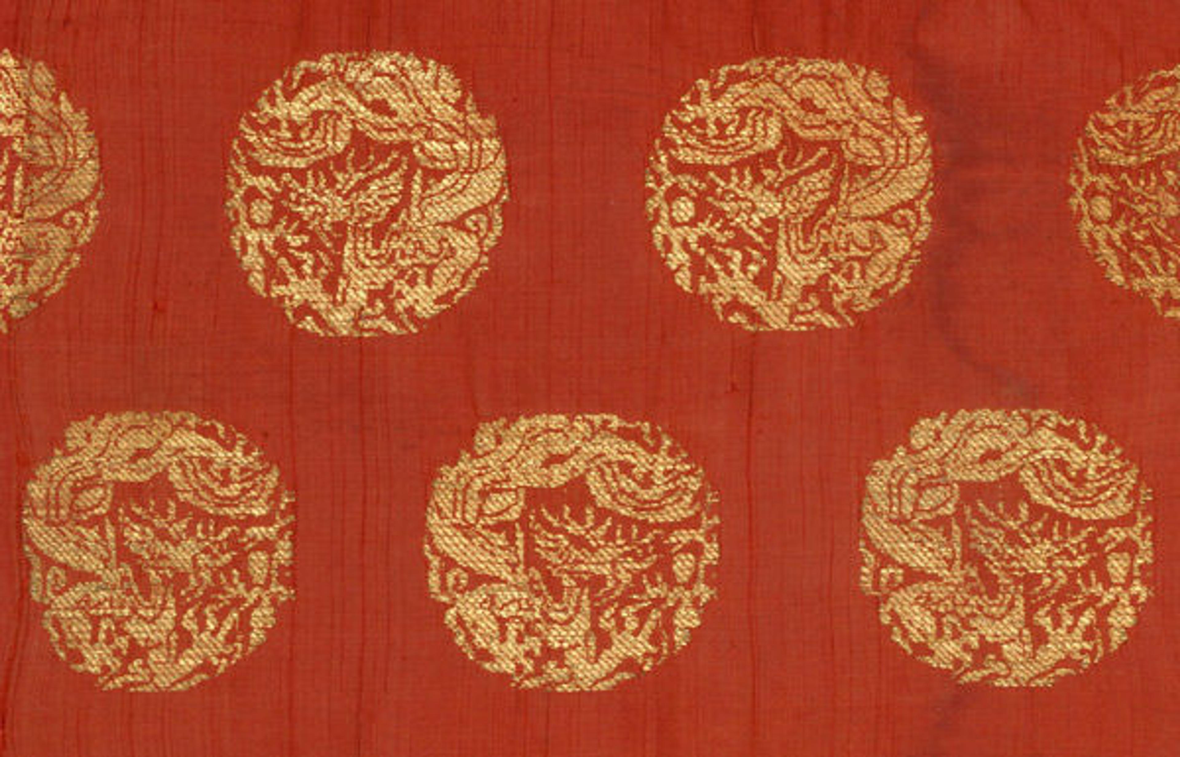 Textile with coiled dragons 