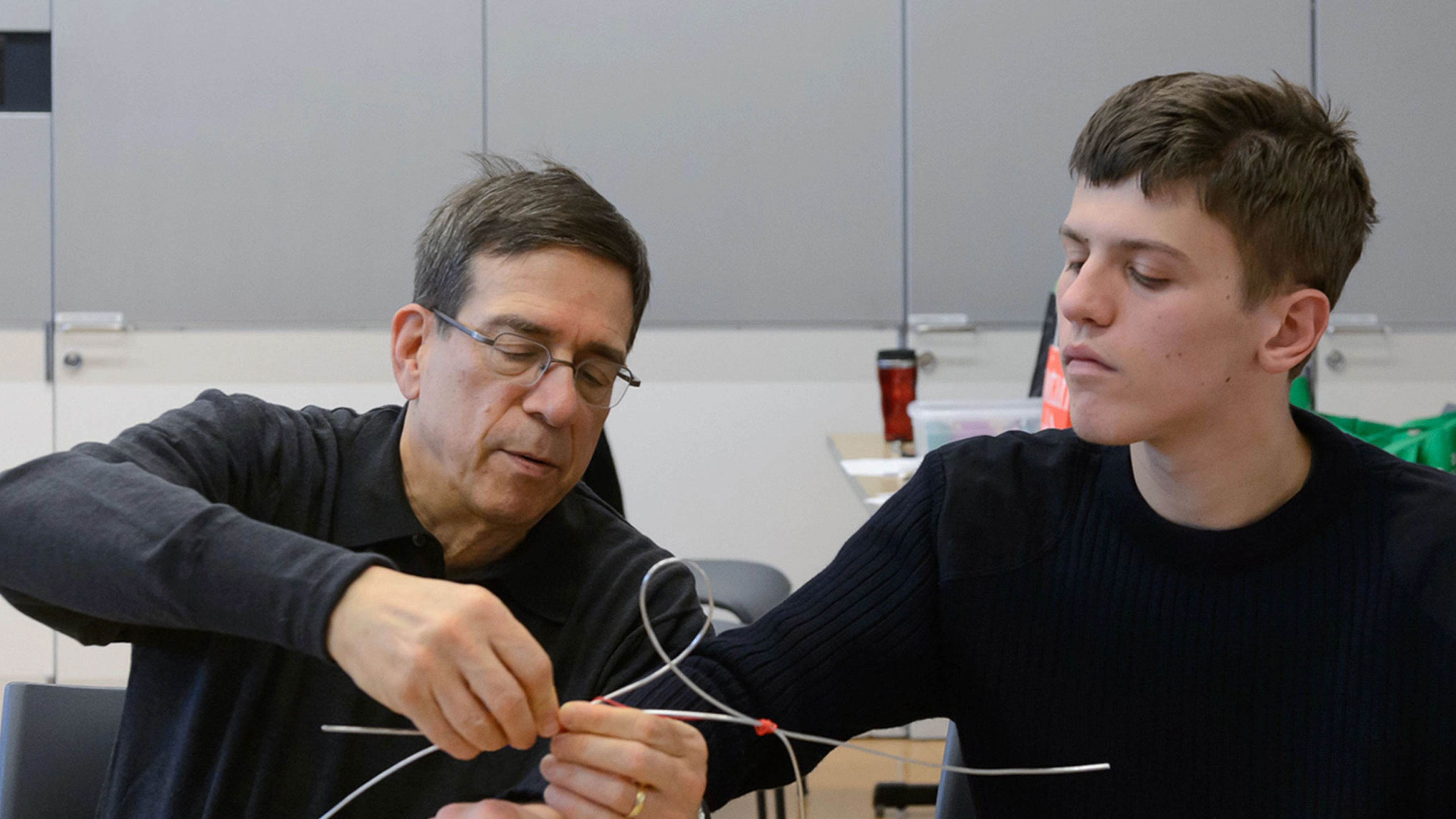 A family making art. 