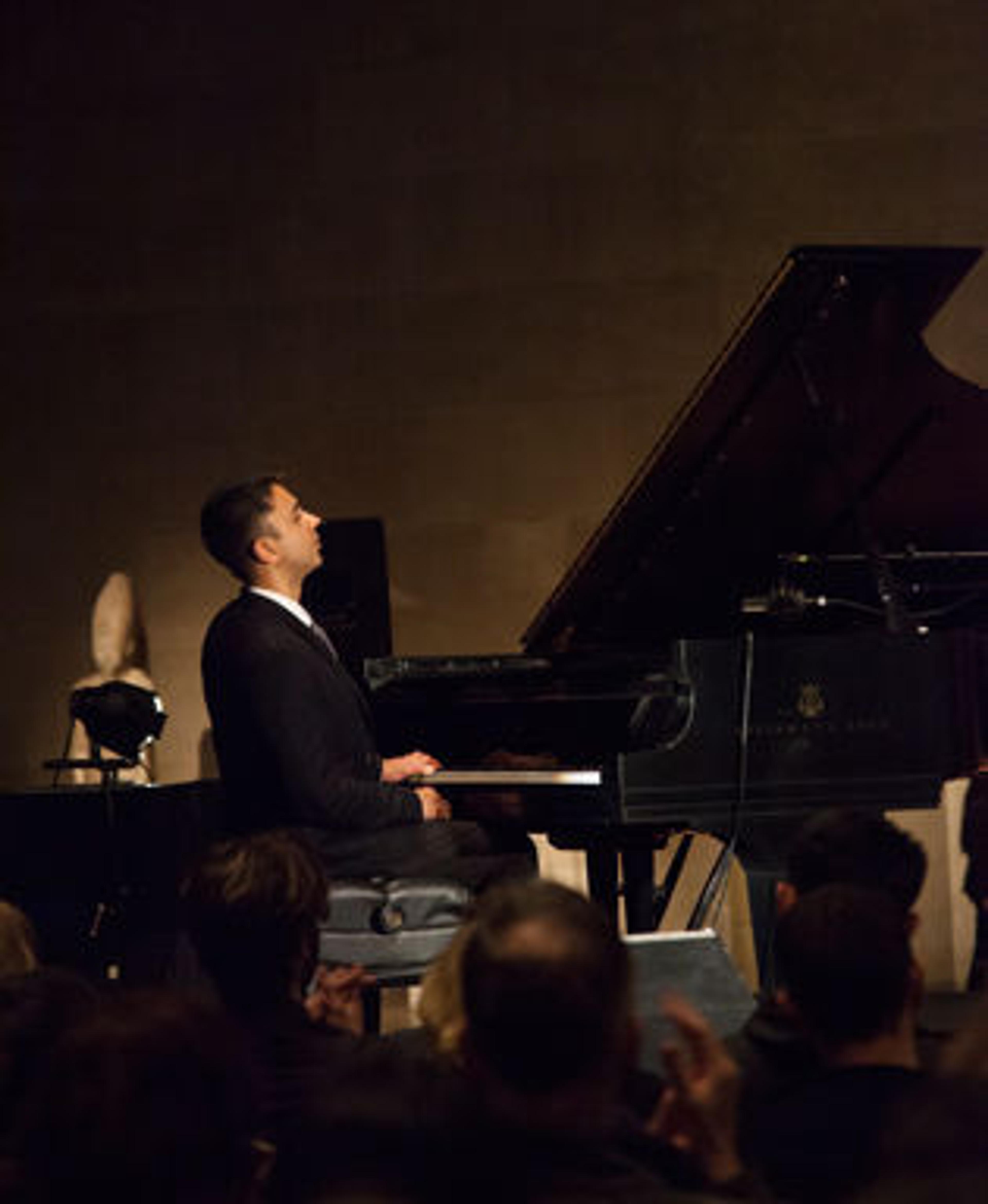 Vijay Iyer performs in The Temple of Dendur in The Sackler Wing, March 2015. Photo by Anja Hitzenberger