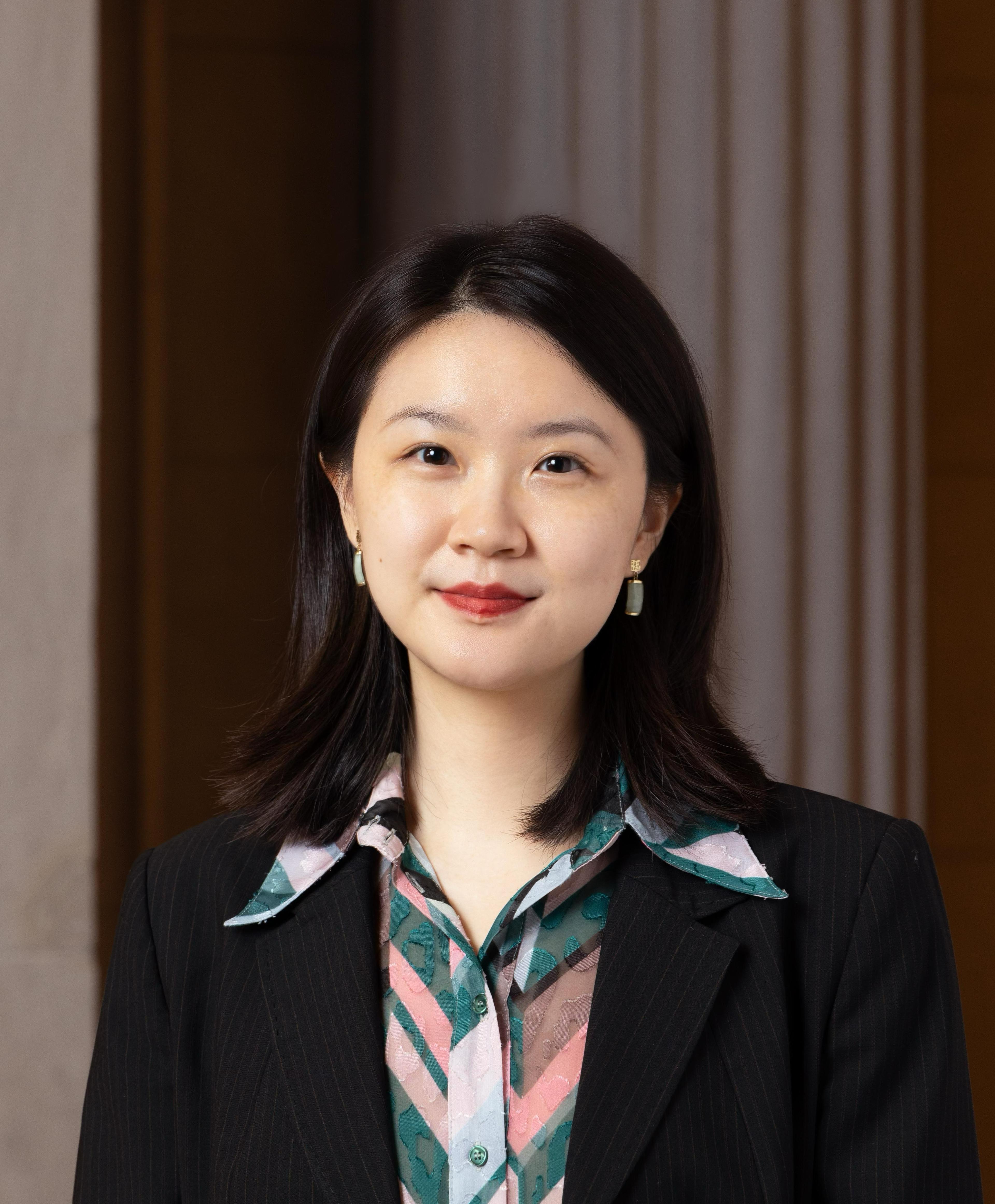 Headshot of Fupeng (Vivi) Xie