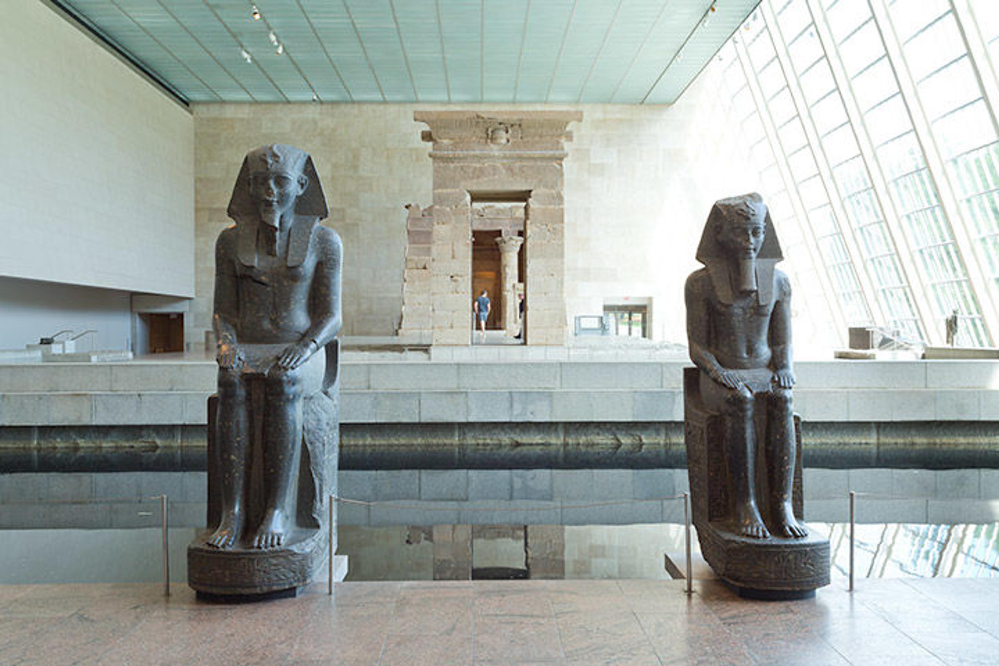 The reflecting pool at the Temple of Dendur
