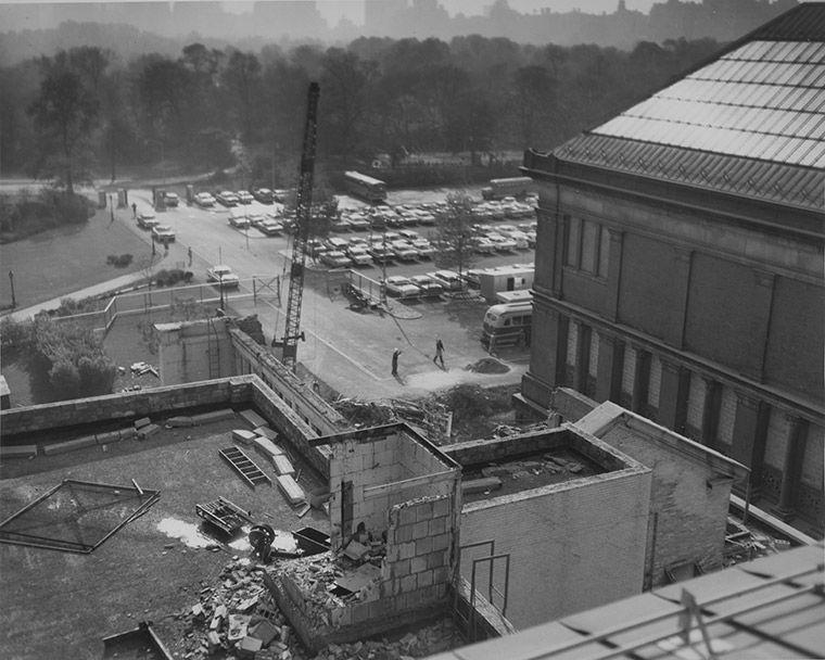 Demolition of the McKim, Mead and White library structure