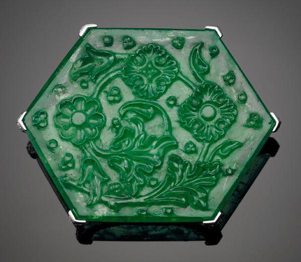 Taj Mahal Emerald. The Al-Thani Collection. © Servette Overseas Limited 2013. All rights reserved.