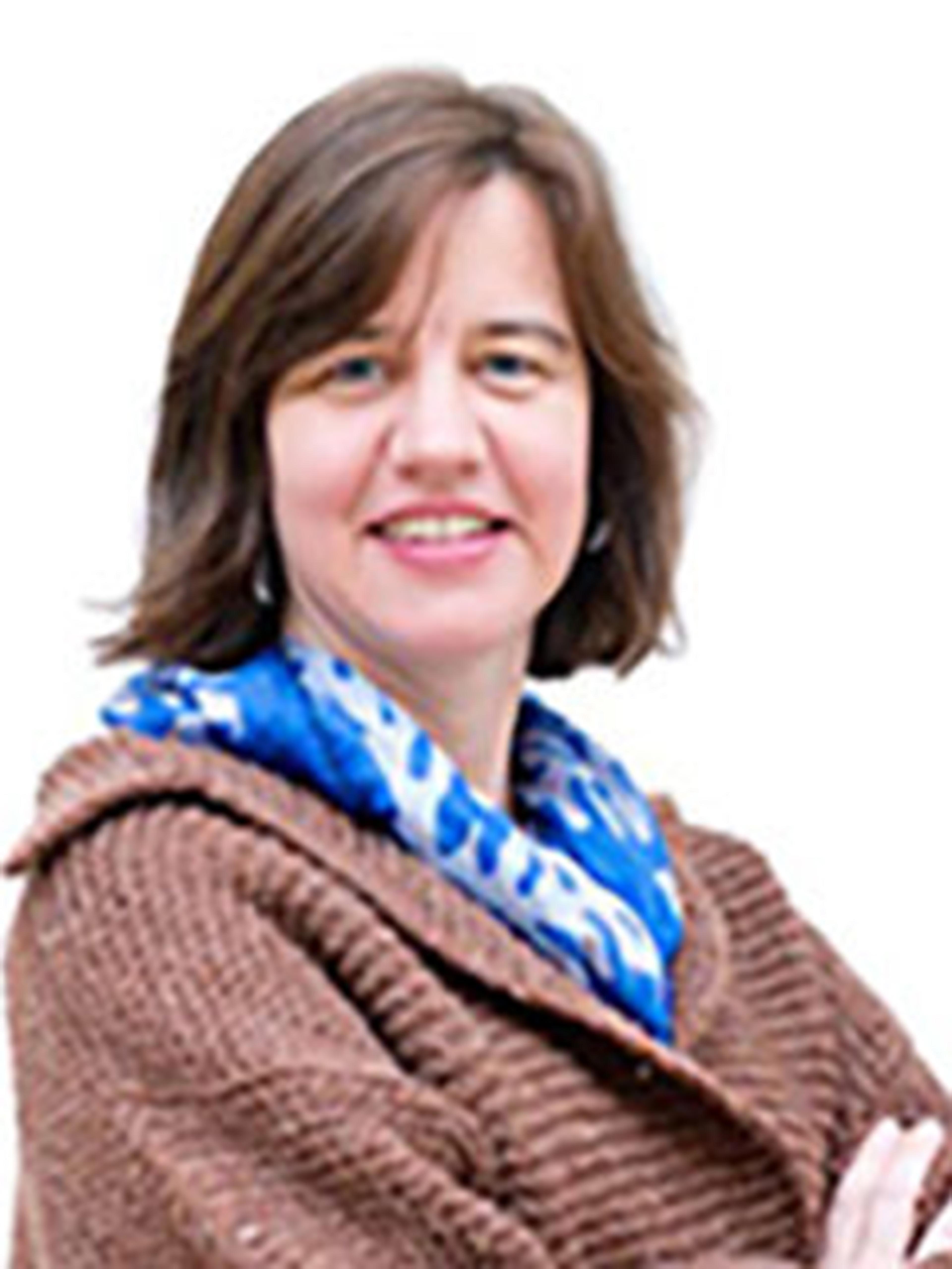 Headshot of Melanie Holcomb