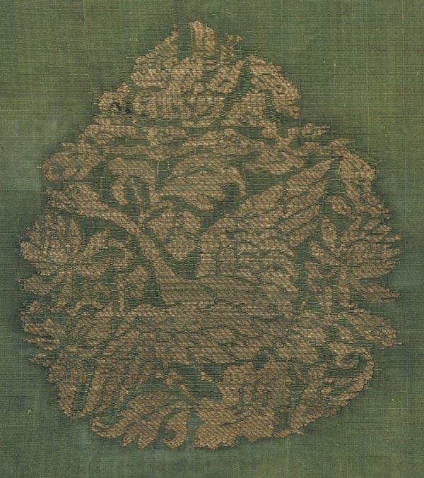 Detail view of one teardrop unit