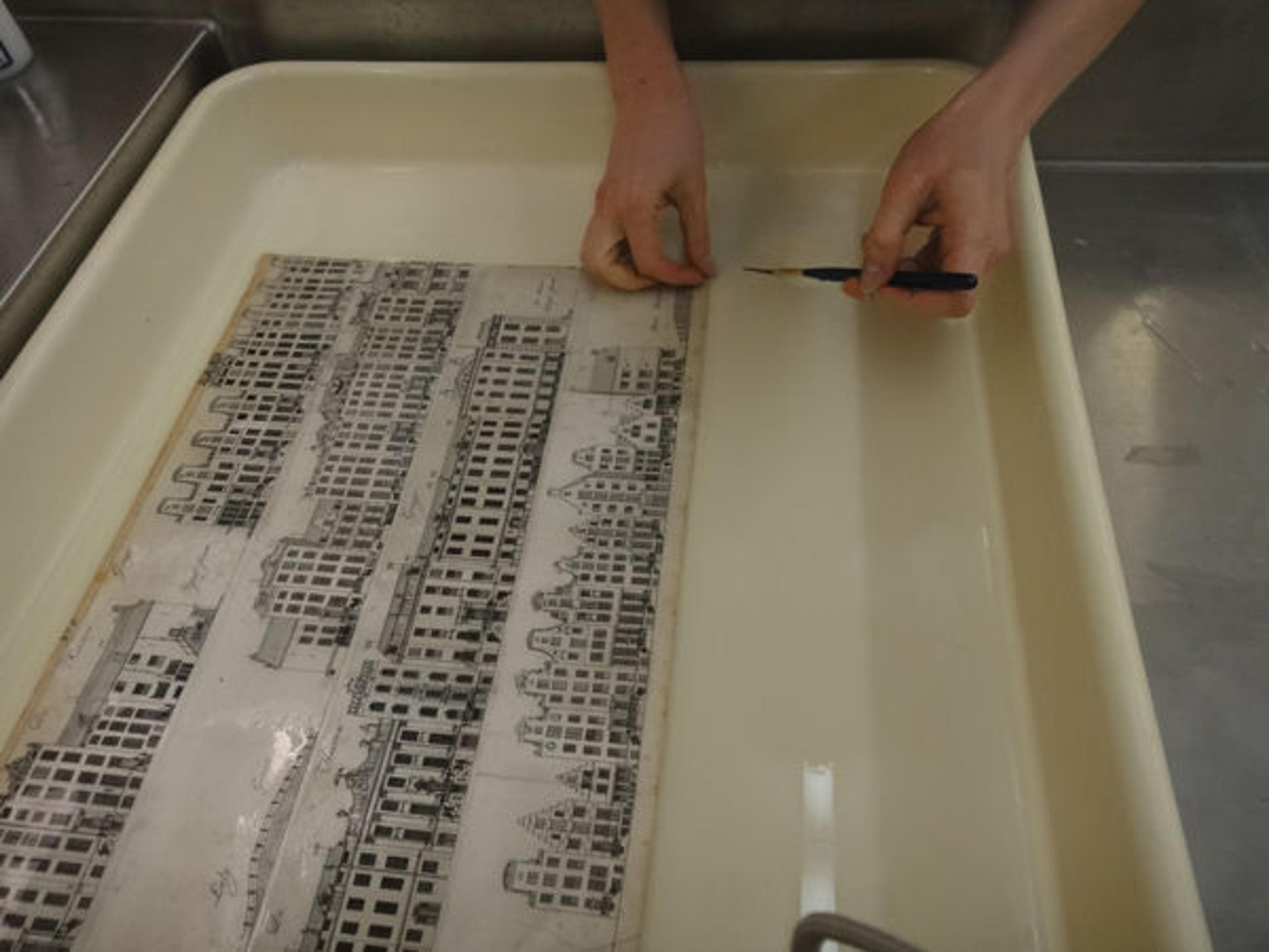 removing linen tape
