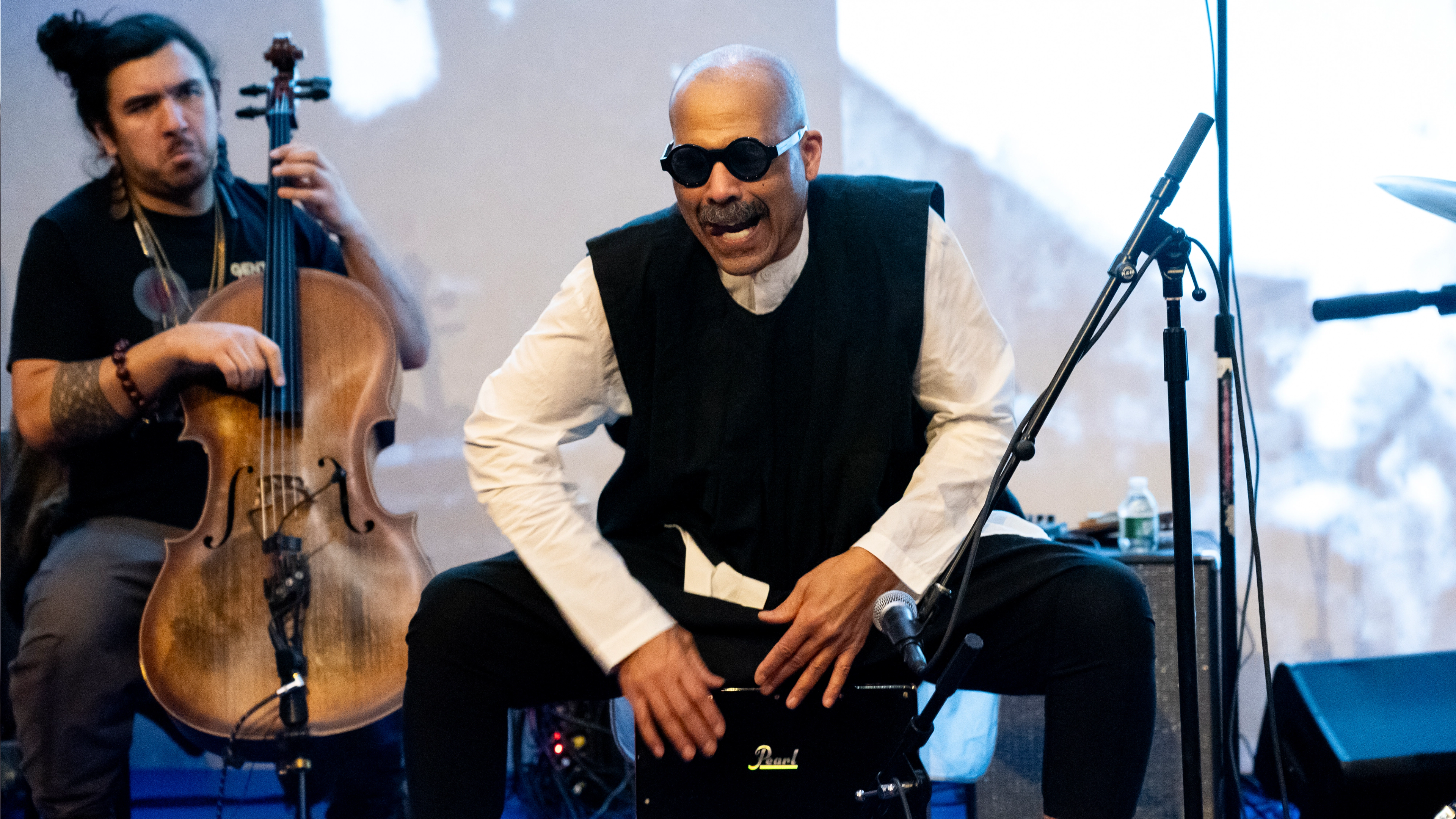 Kahil El'Zabar performs with Ethnic Heritage Ensemble at The Met, photo by Stephanie Berger