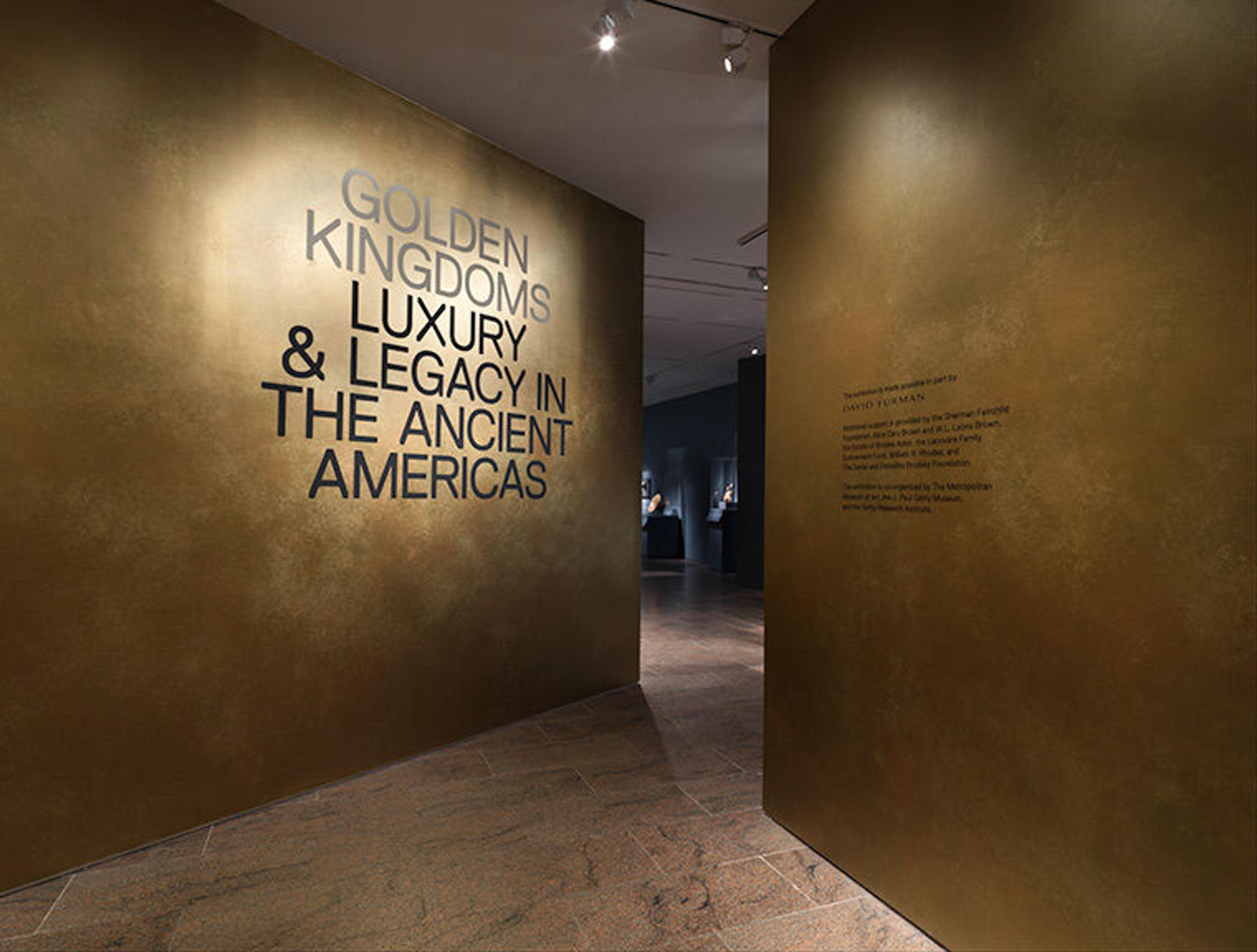 The gold exhibition entrance. 