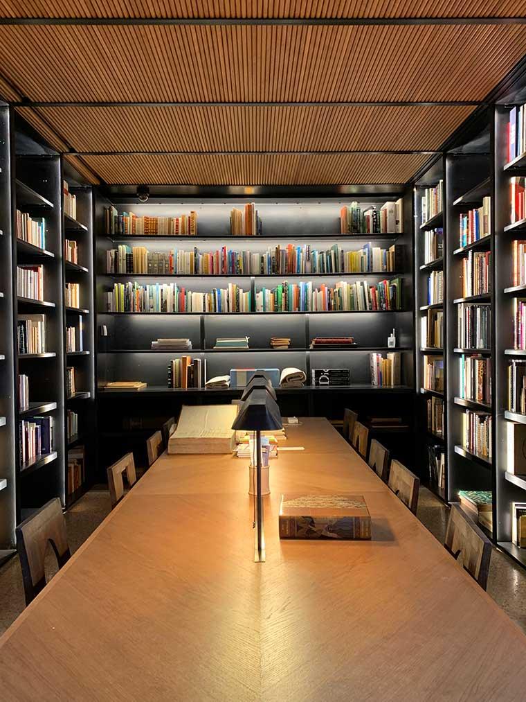 Yves Saint Laurent 3