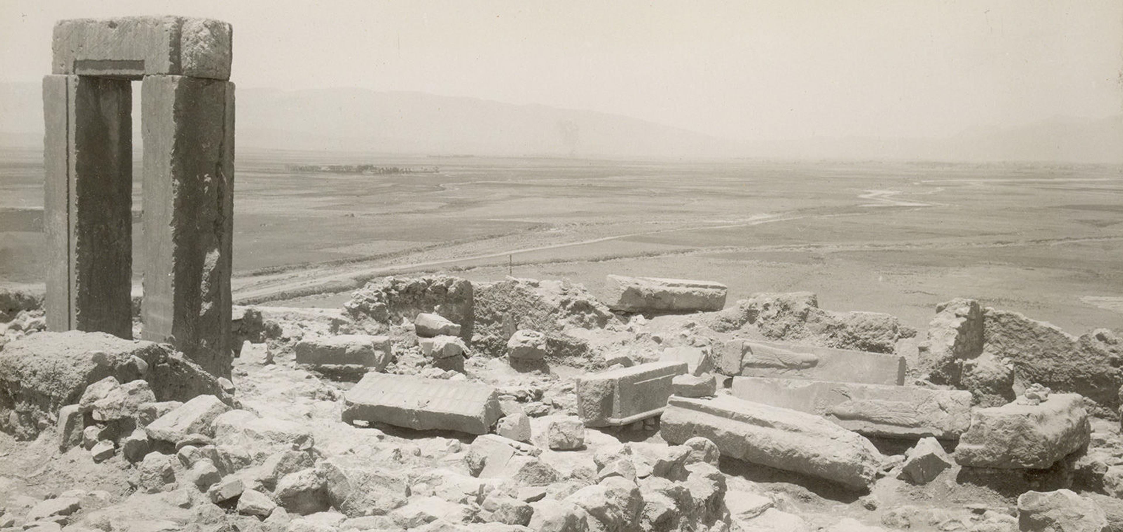 A doorway at Qasr-i Abu Nasr that suggested the presence of Achaemenid remains. Expedition of The Metropolitan Museum of Art.