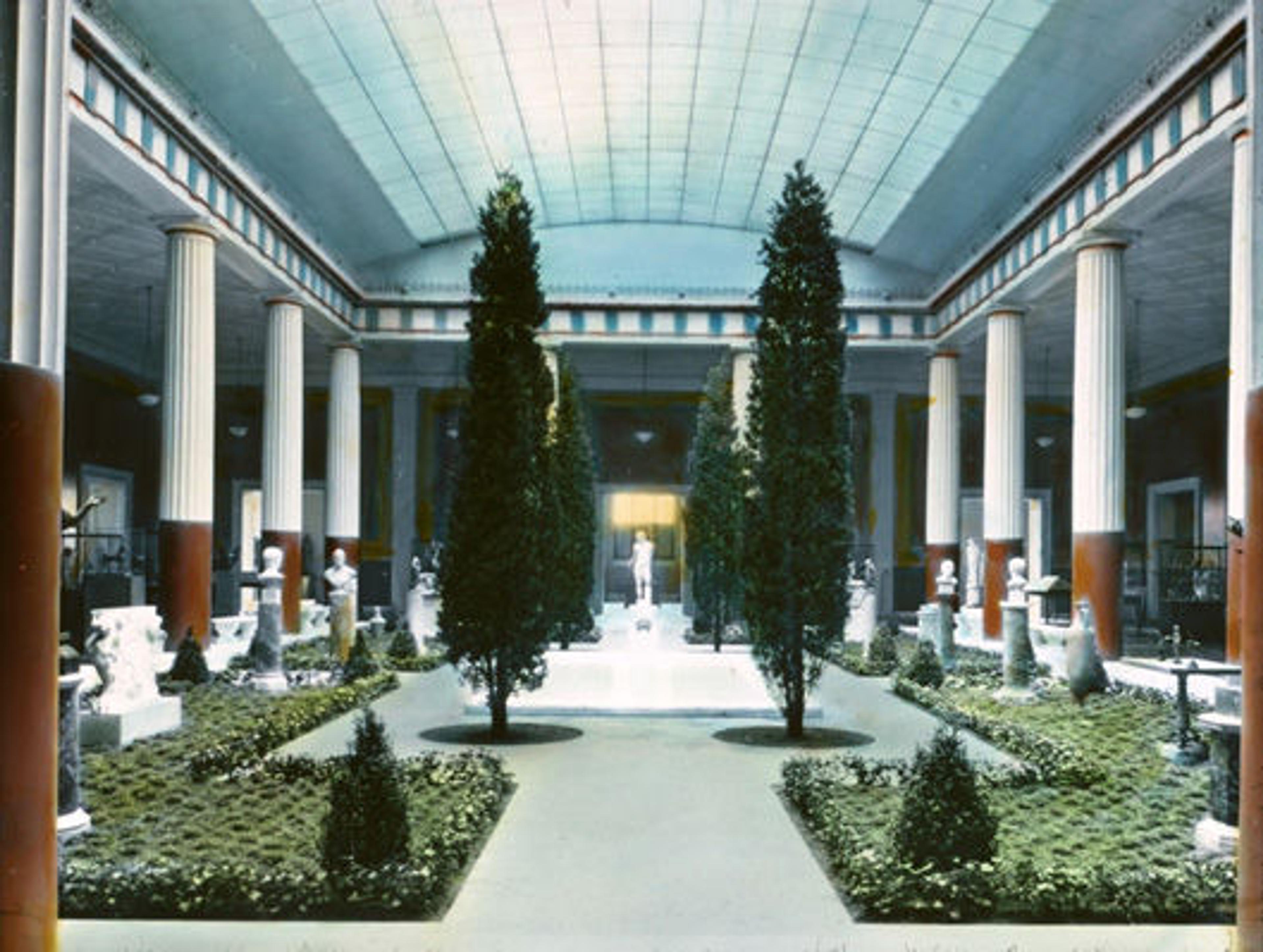 Pompeian Court in Wing K, 1926