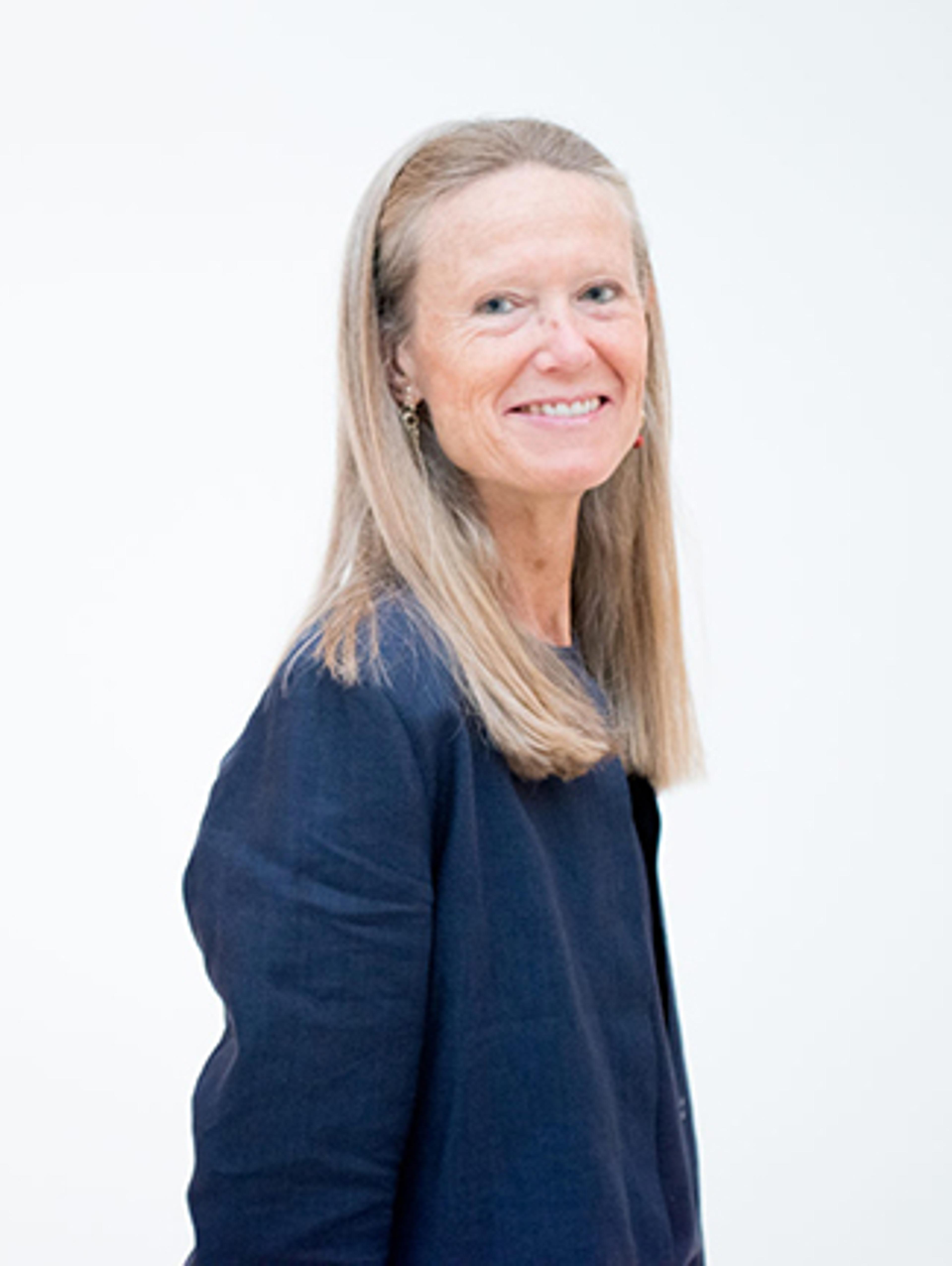 Headshot of Sheena Wagstaff