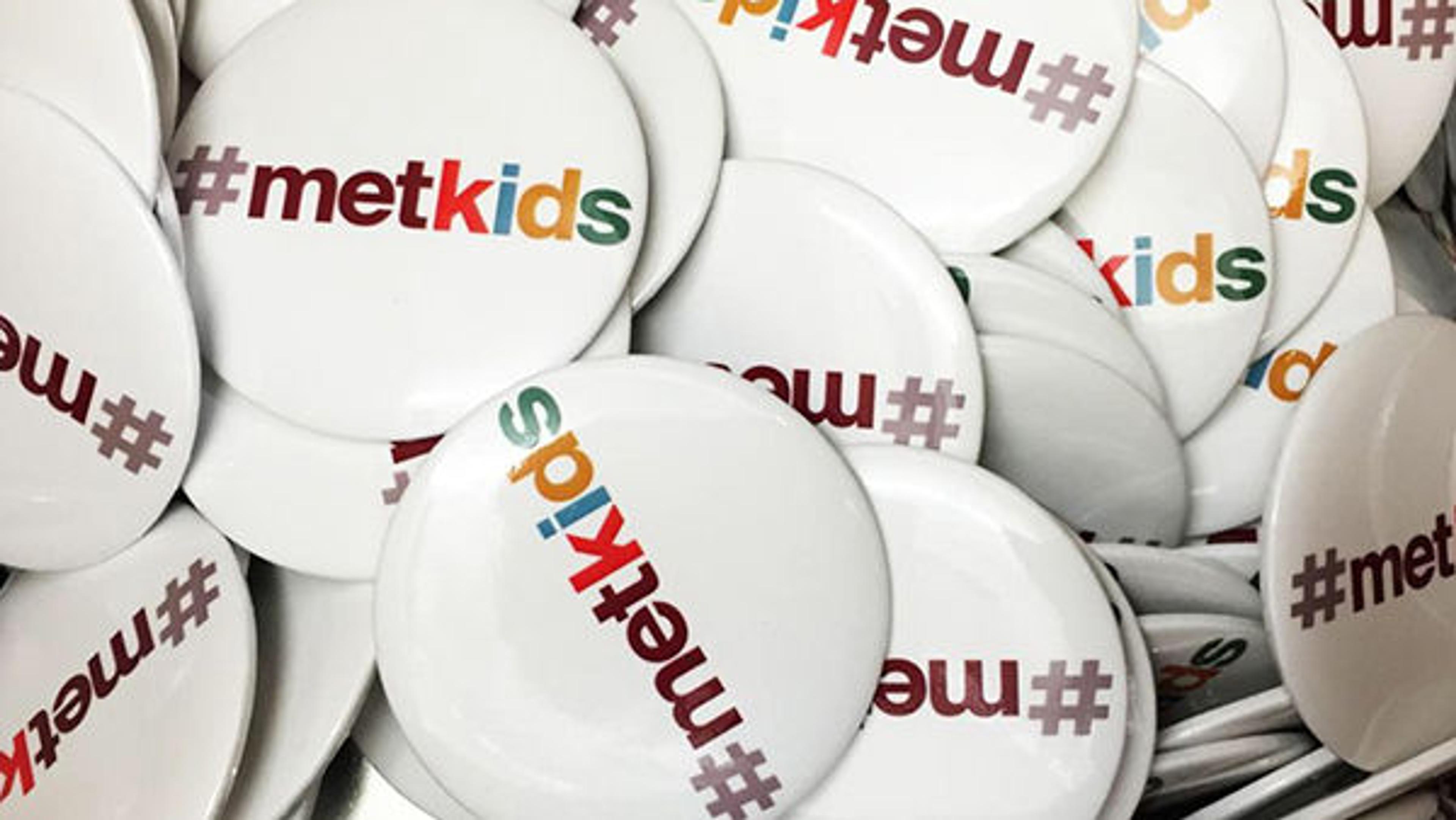 #MetKids buttons