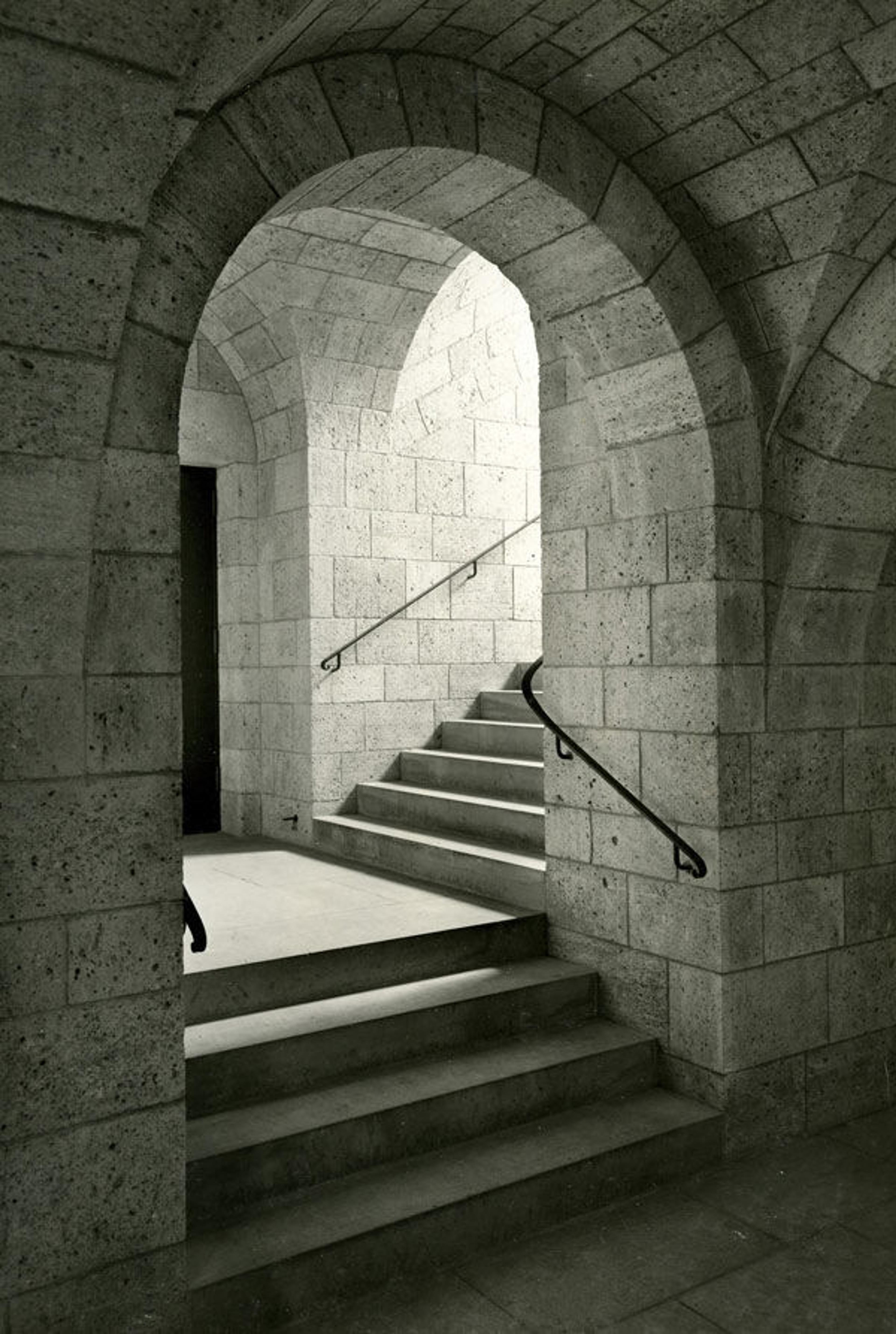 Landing between Postern entrance and Main Hall of The Cloisters, 1938