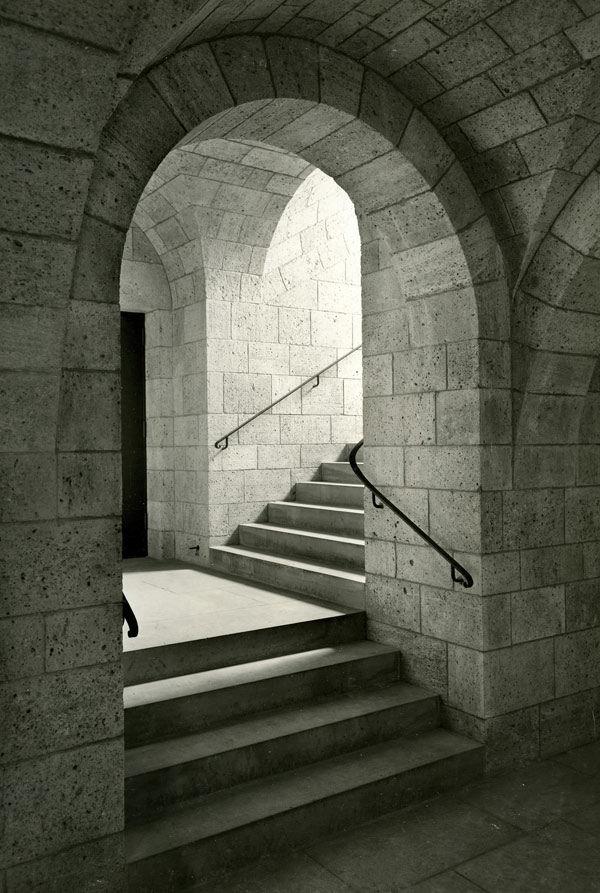 Landing between Postern entrance and Main Hall of The Cloisters, 1938
