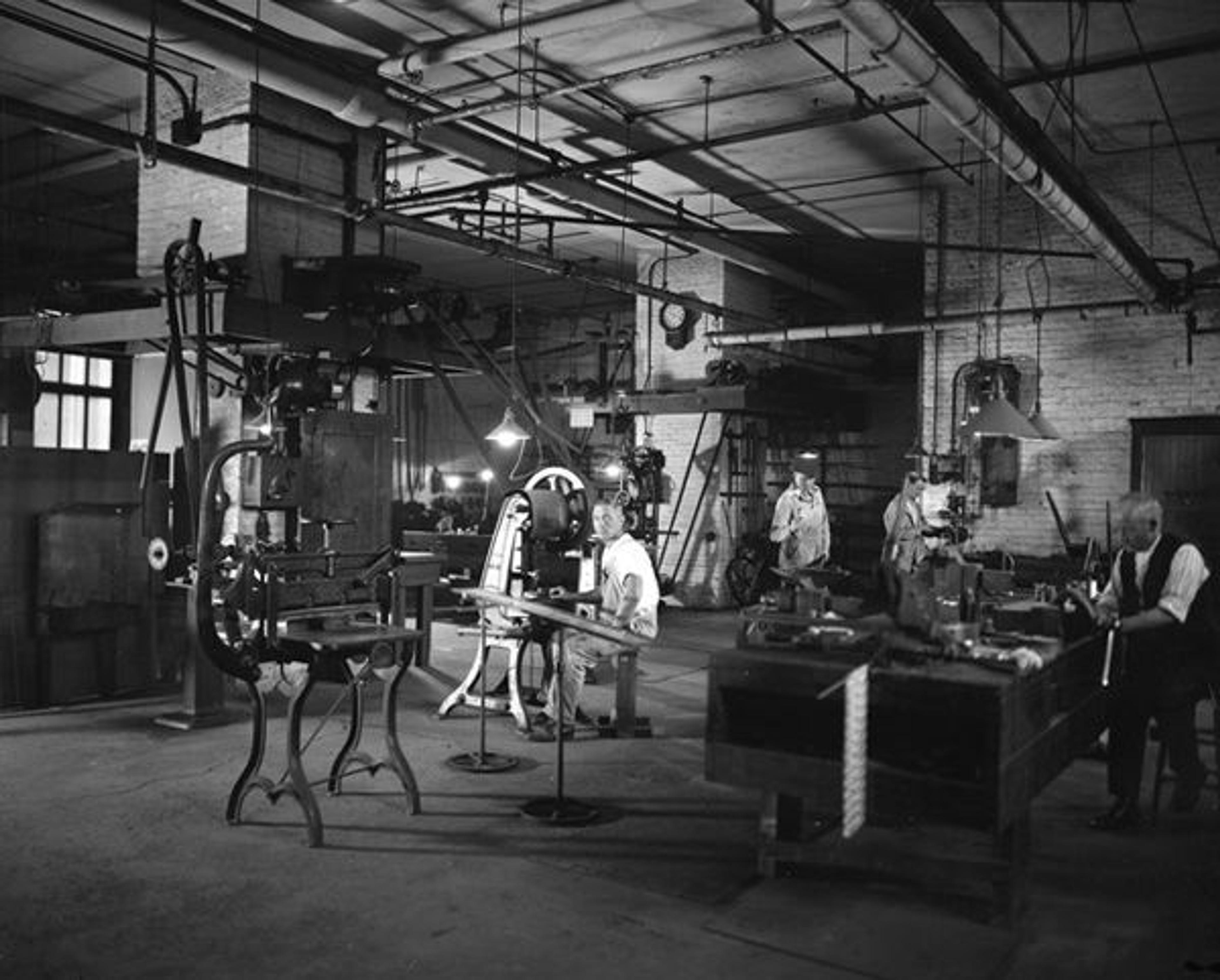 The Metropolitan Museum of Art, Metal Shop. Photographed September 21, 1922
