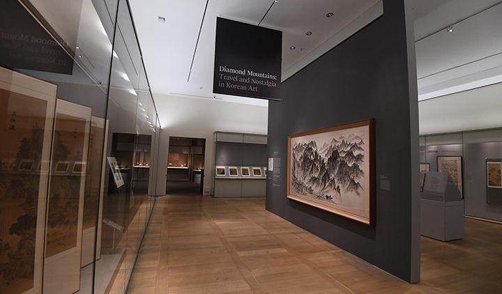 Installation view of Diamond Mountains