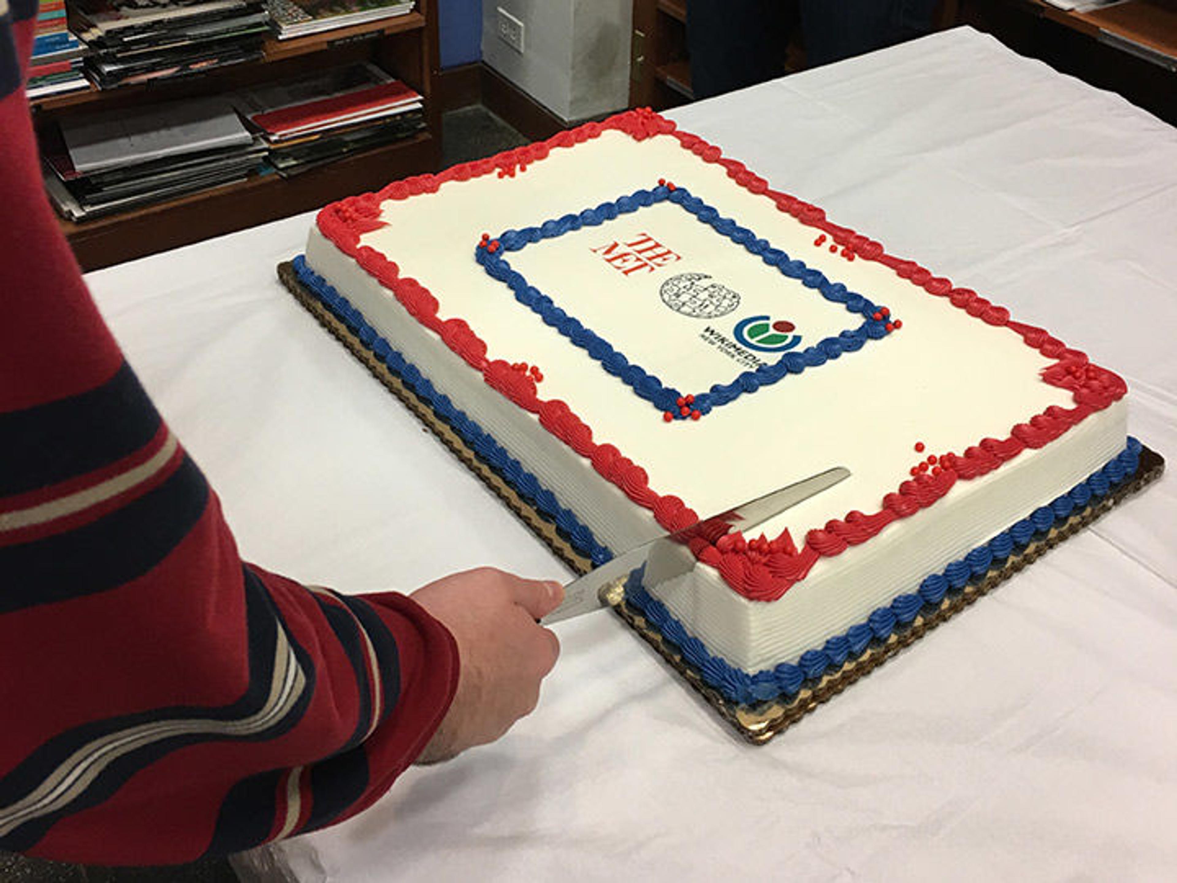 Wikipedia cake