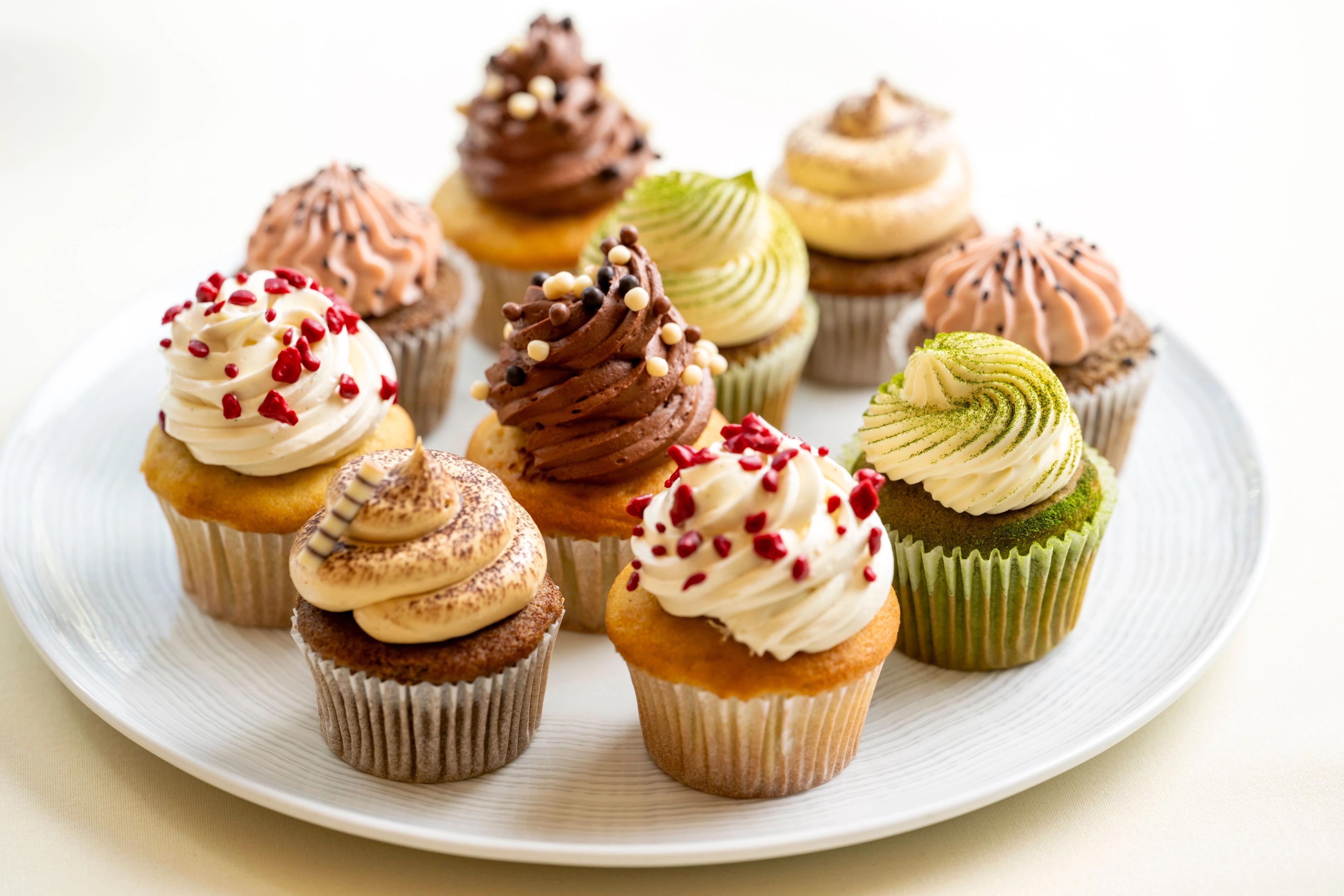 Cupcakes on a platter.