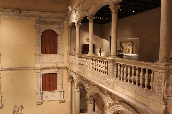 A view of the second floor of Vélez Blanco Patio