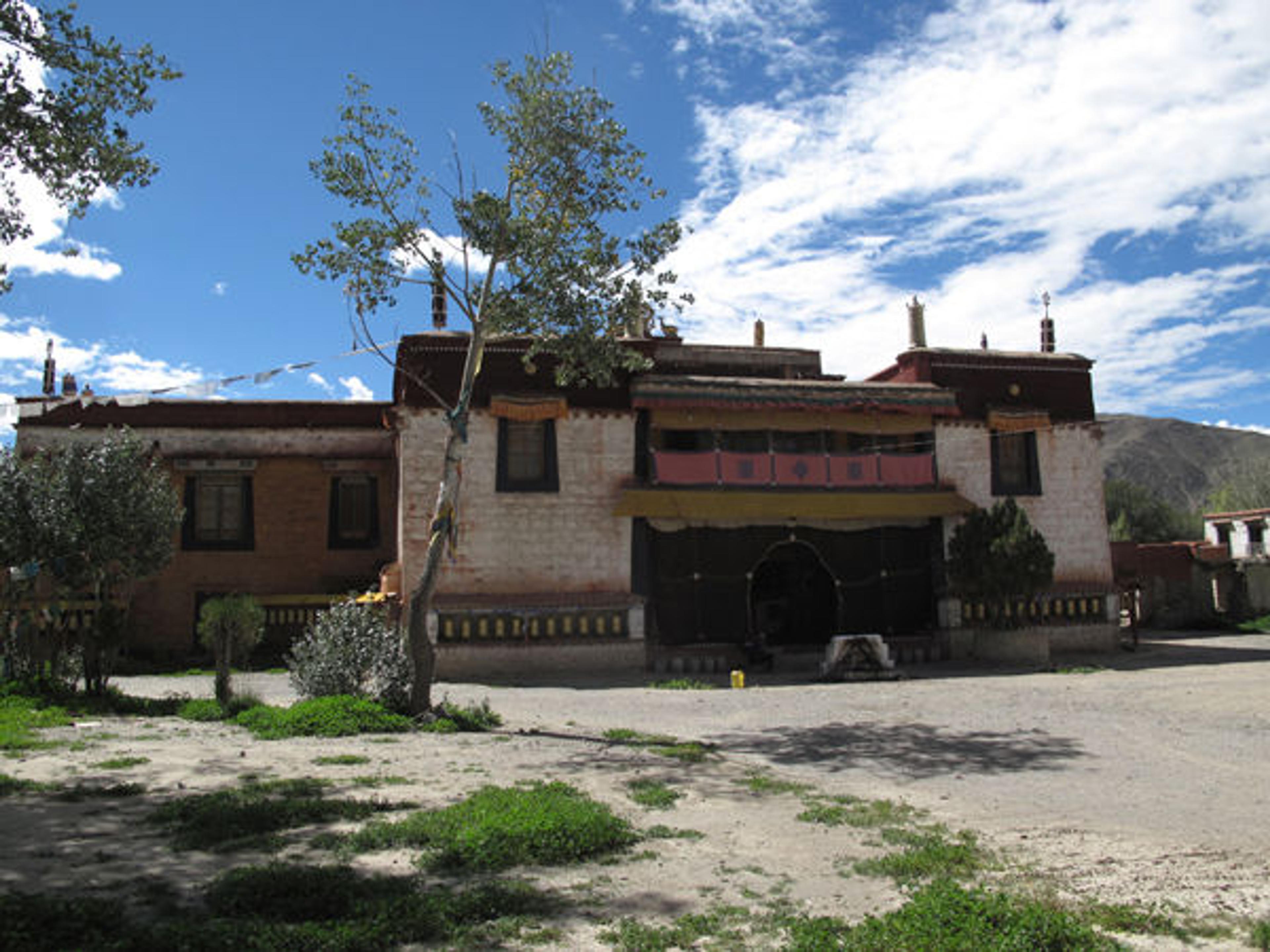 Drathang Monastery