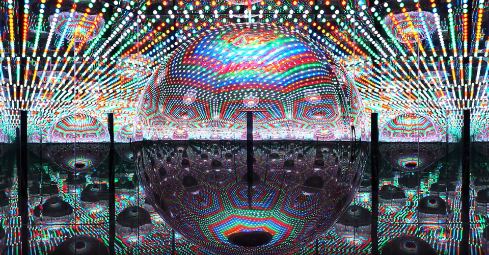 Infinity Mirrored Room