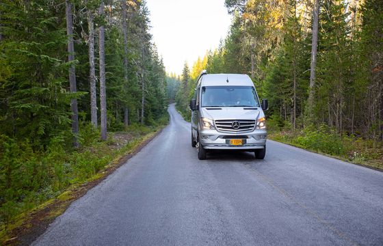 Šeima atsisakė skrydžio ir pasirinko kelionę mikroautobusu: ar buvo verta?
