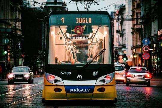 Vilniuje Joninių naktį ilgiau kursuos 2, 3 ir 17 troleibusai