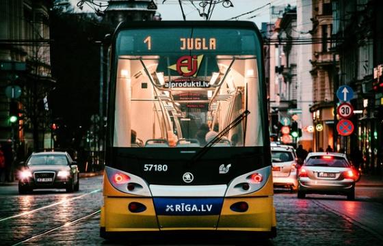 Vilniuje Joninių naktį ilgiau kursuos 2, 3 ir 17 troleibusai