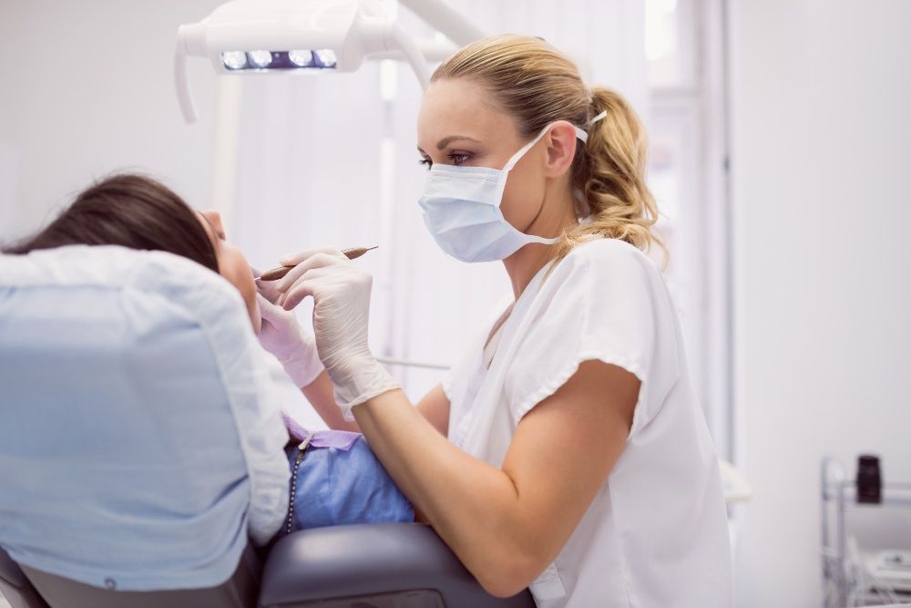 Ką žinoti prieš pirmą profesionalų dantų balinimą?