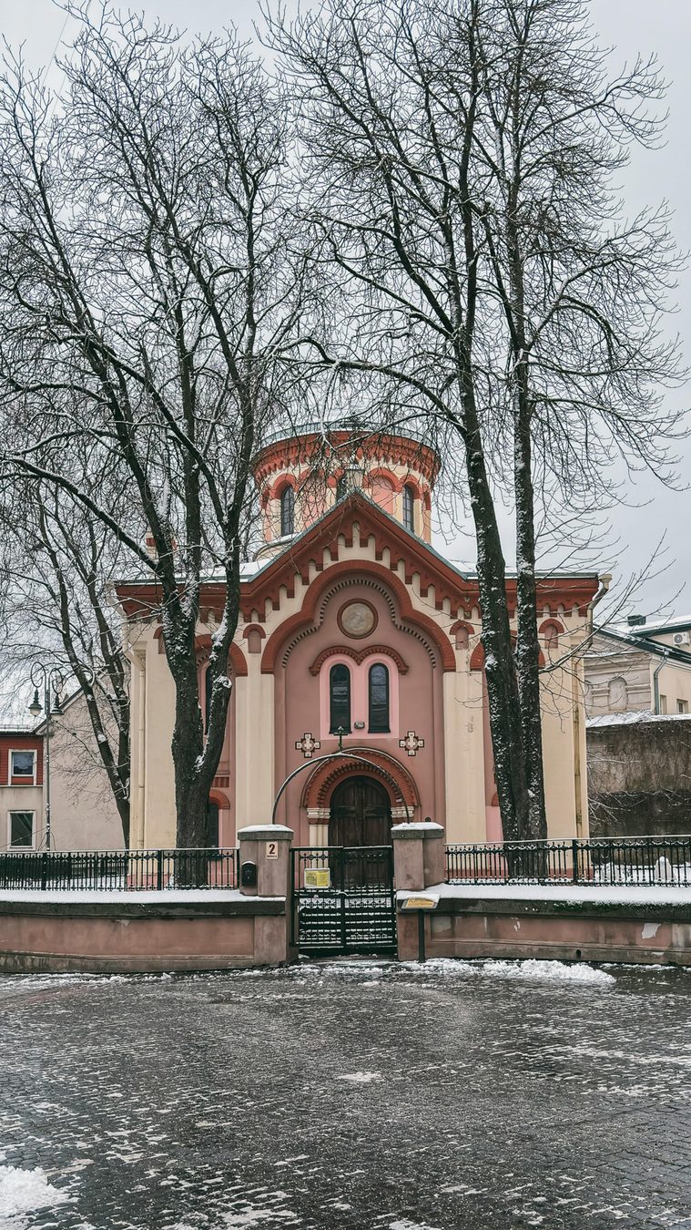 225 metai po gimimo, o jo balsas vis dar skamba: Varniuose atidengė vyskupo Valančiaus kailinius, batą ir šilkinę kojinę