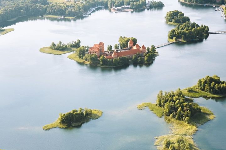 Ar Trakai dar atlaikys turistų ir vandens motociklų spaudimą?