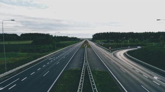 42 milijonai eurų ir 100 kilometrų asfalto — žvyrkeliai Dzūkijoje traukiasi