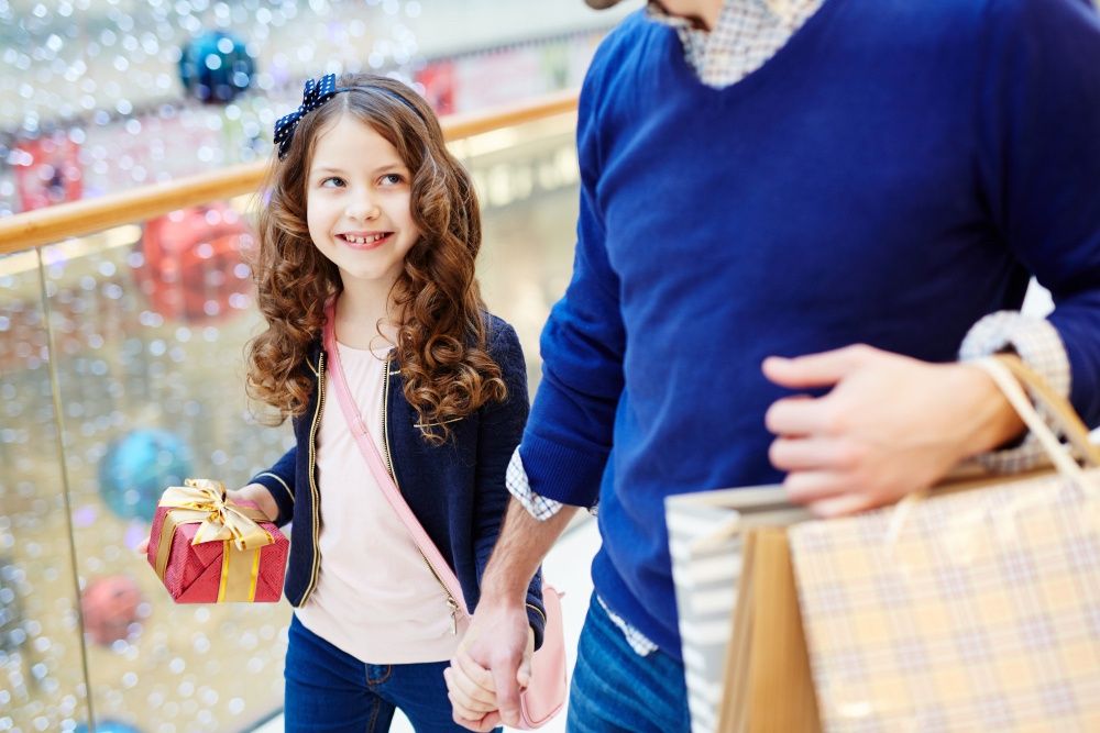 Ką pirkti vaikui 6, 8 ar 10 metų? Dovanų gidai pagal amžiaus grupes
