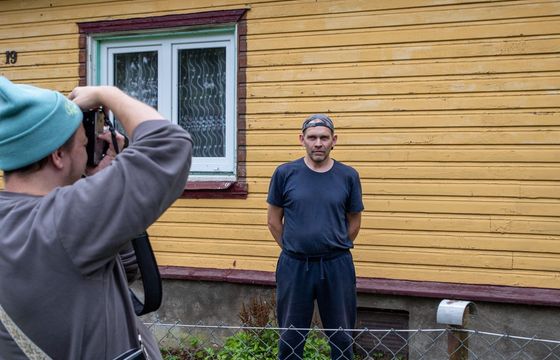 Fabijoniškes iškeitęs Mindaugas Padvarninkuose kepa obuolių sūrius: keturios dukros ir vakaro serialas