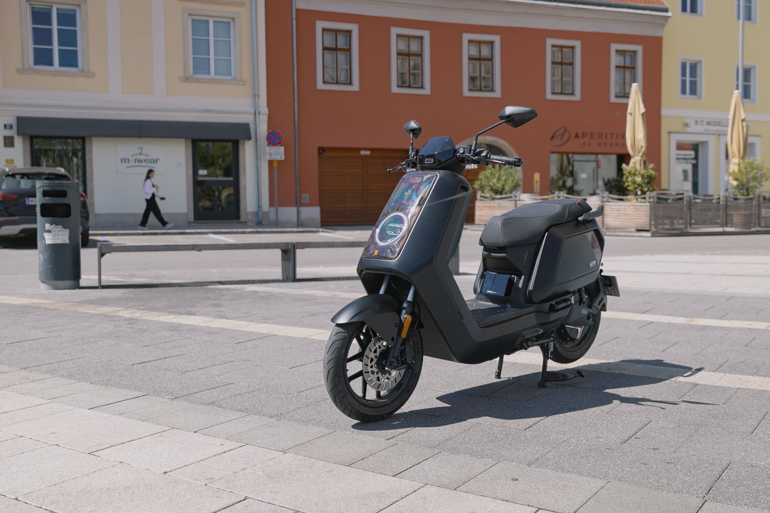NQiX 150 — ikonisches NIU-Design, City-Klasse